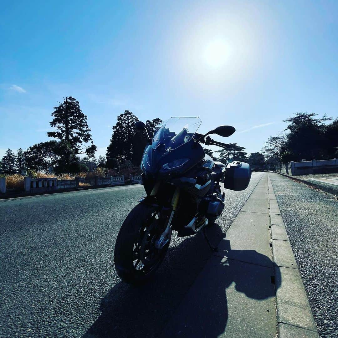 佐藤東弥のインスタグラム：「新しい仲間がやってきました！ #r1250rs」
