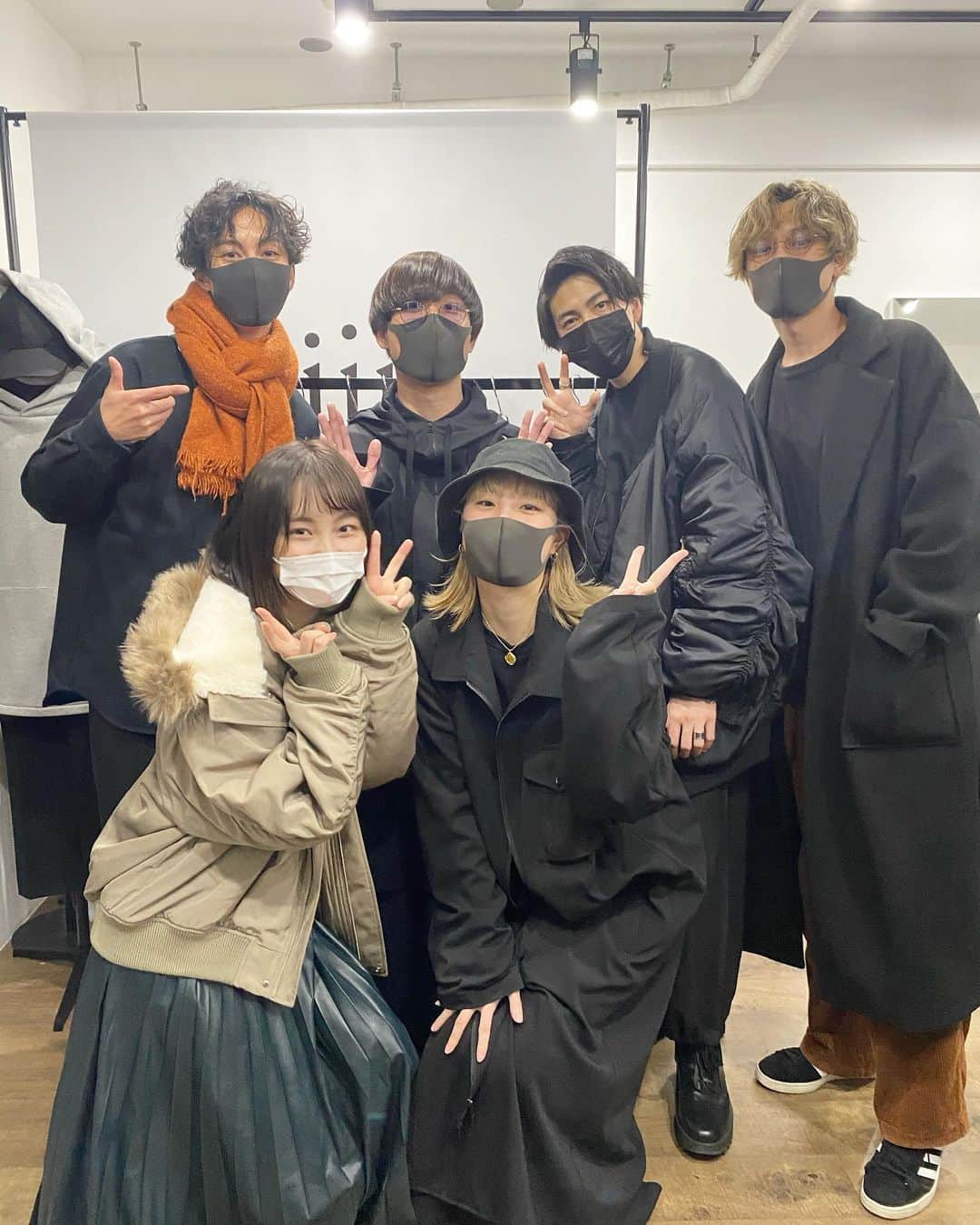 秋月琢登のインスタグラム：「めにーめにーめにーぱーとつー @room.13_official  @jijiinc」