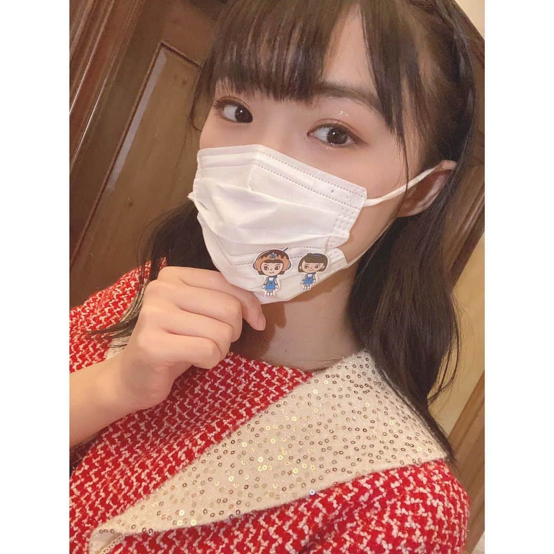 春名真依さんのインスタグラム写真 - (春名真依Instagram)「＊ 🌟おはよう朝日土曜日です 🌟スタプラアイドルフェス・ラジオ 🌟家にいるTV 今日は3回も会えましたね🥰 おは土の『なないろリサーチ それどーなん！？』で作っていただいたキャラシール✨ すんごい可愛かったです😭 ありがとうございましたーっ！ #まいんすたぐらむ #たこやきレインボー #たこ虹 #春名真依 #まいまい #おはよう朝日土曜日です #おは土 #なないろリサーチそれどうなん！？」1月16日 22時14分 - harunamai_official