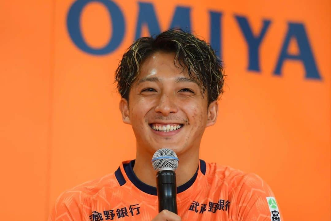 馬渡和彰のインスタグラム：「﻿ ﻿ 2021シーズン始動。﻿ ﻿ #ardija #8 #馬渡和彰 ﻿ #adidas #adidasfootball」