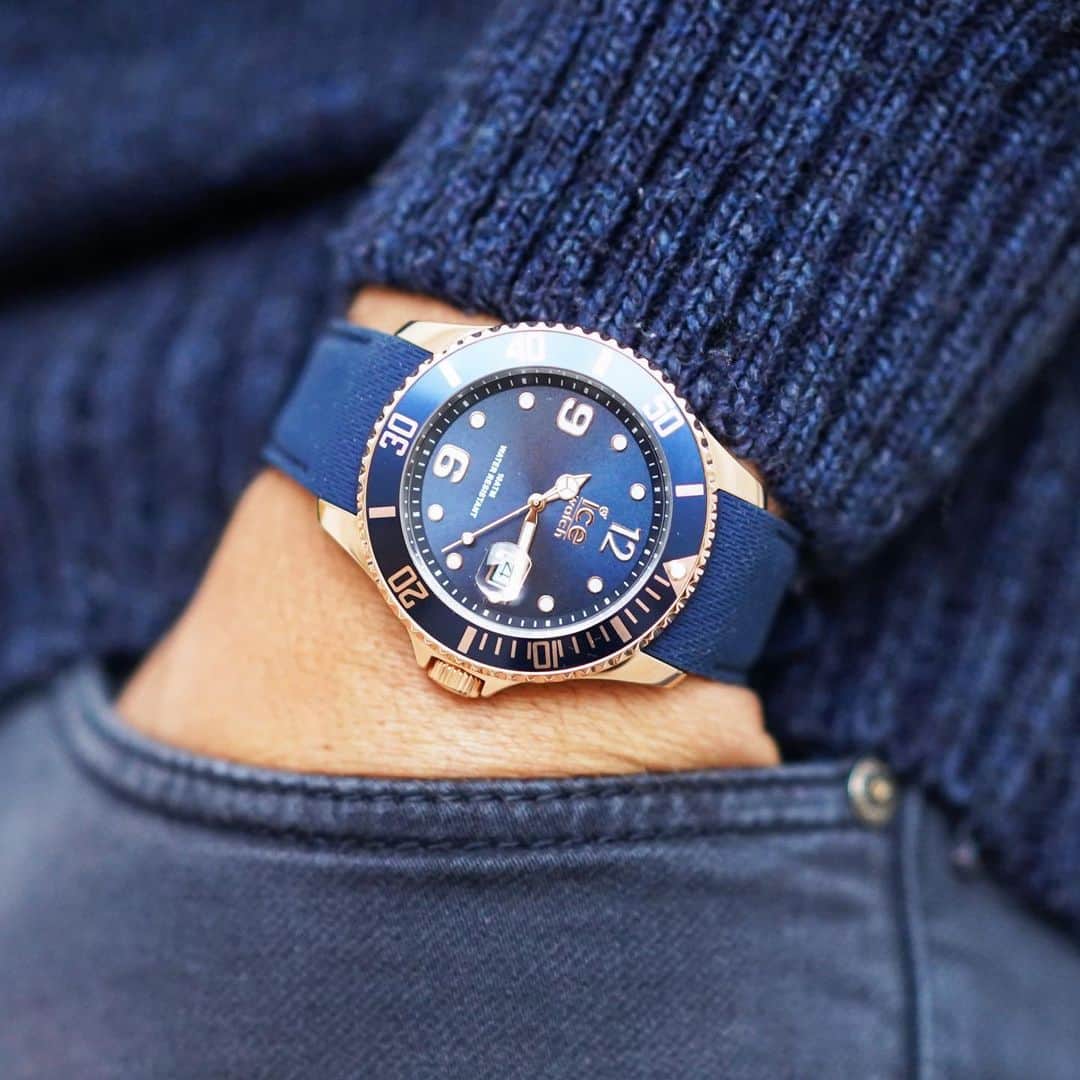 のインスタグラム：「ICE steel 🔥 The perfect match between steel & simplicity ✔️👊 #icewatch #changeyoucan #icesteel #steel #men #watch #class #style #casual #robust #ootd #blue #rosegold」