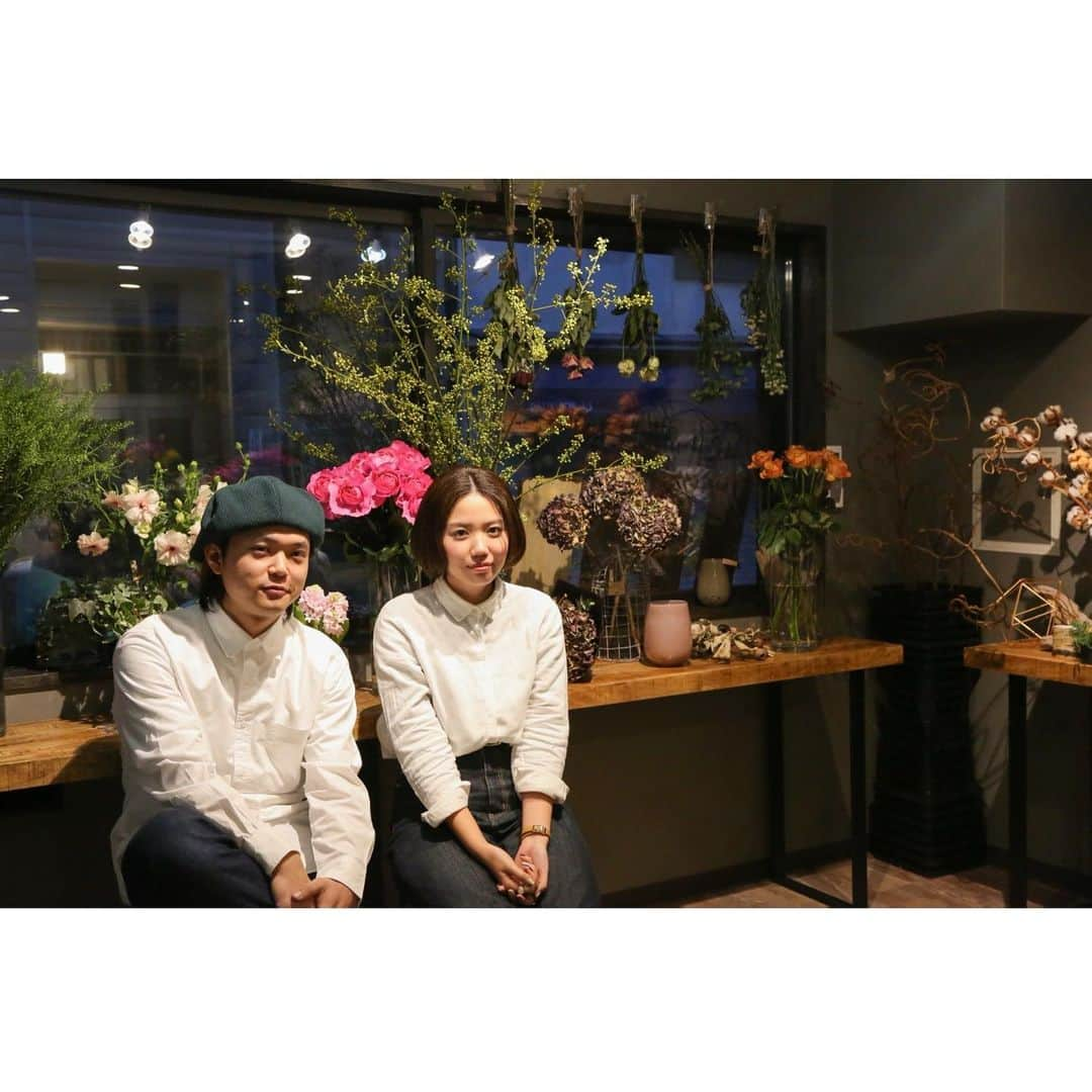 白山治輝さんのインスタグラム写真 - (白山治輝Instagram)「中崎町の @quriosa.flowershop さんの撮影！まだ髪の毛が赤かったころ笑 お店が1周年ということで、こちらの写真がポストカード になってプレゼントの企画もあるようなので詳しくはお花屋さんのアカウントに〜！！」1月16日 22時41分 - harukithesun