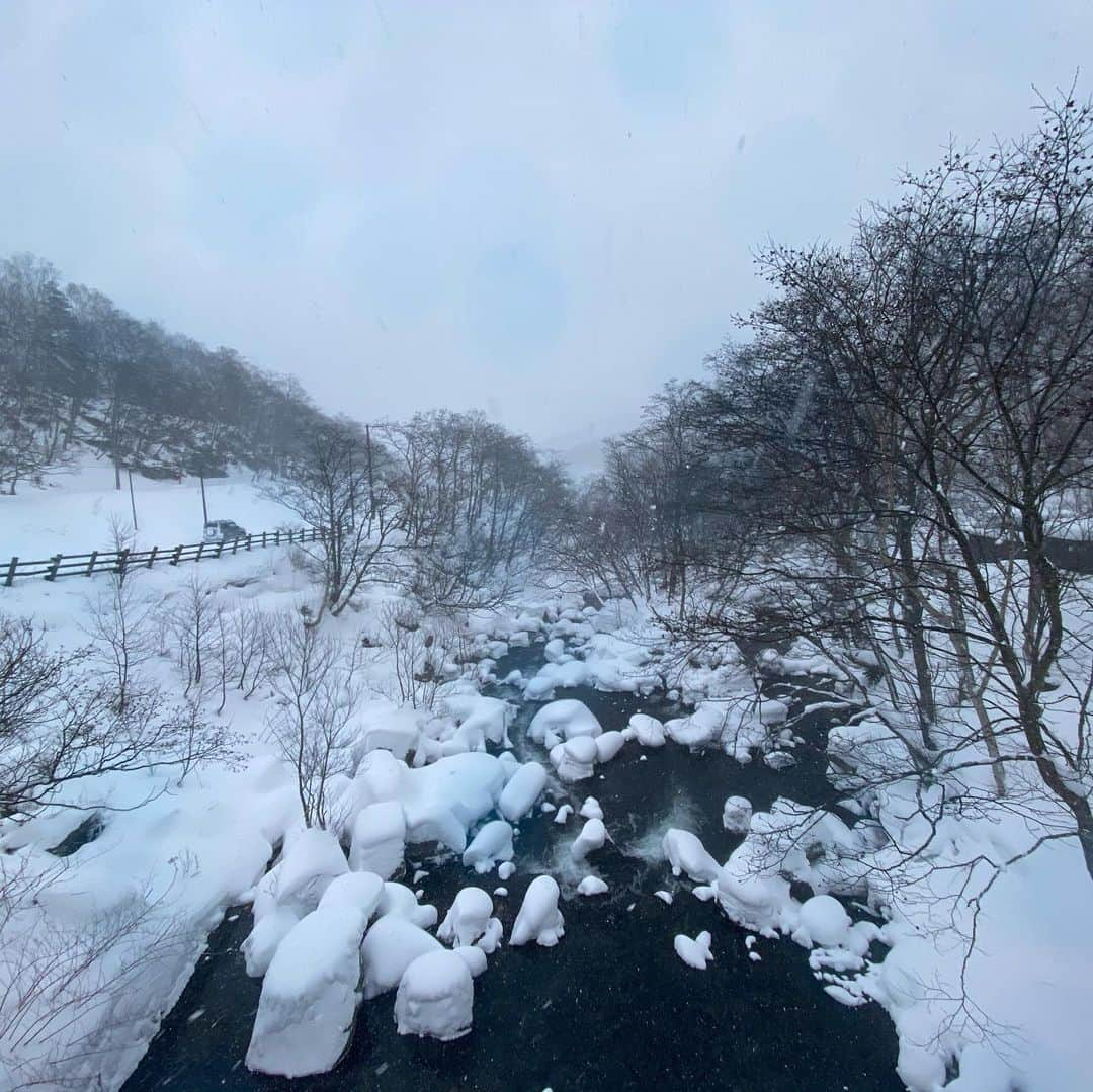 佐藤魁さんのインスタグラム写真 - (佐藤魁Instagram)「次　用意するもの 寒い地での靴　keen   北の国で　思い出に残った一言 ナンモ　ナンモ  @volcomjapan #volcomjapan @cafe_maemae」1月16日 22時45分 - guy.kid__