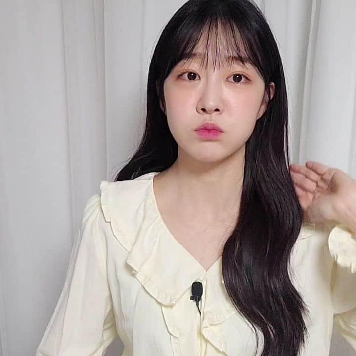 ユジョンのインスタグラム：「오늘 밤 12시! 유튜브 업로드 할게용 📺☺」