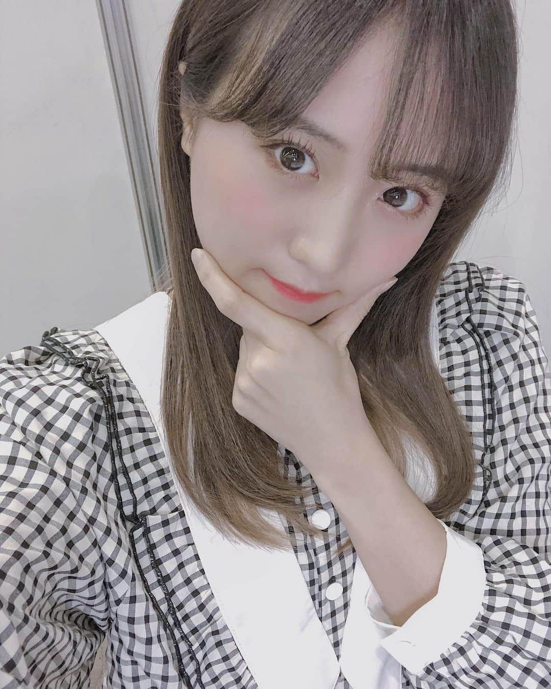 坂口渚沙さんのインスタグラム写真 - (坂口渚沙Instagram)「今日のオンラインお話し会、 ありがとうございました😊 . 私服は、大好きなチェック柄だったよ〜 . 今年初のお話し会だった✨✨ . また明日もよろしくね . #akb48  #オンラインお話し会  #ootd  #チェック #自撮り  #셀카  #selfie」1月16日 23時01分 - nagisa_sakaguchi