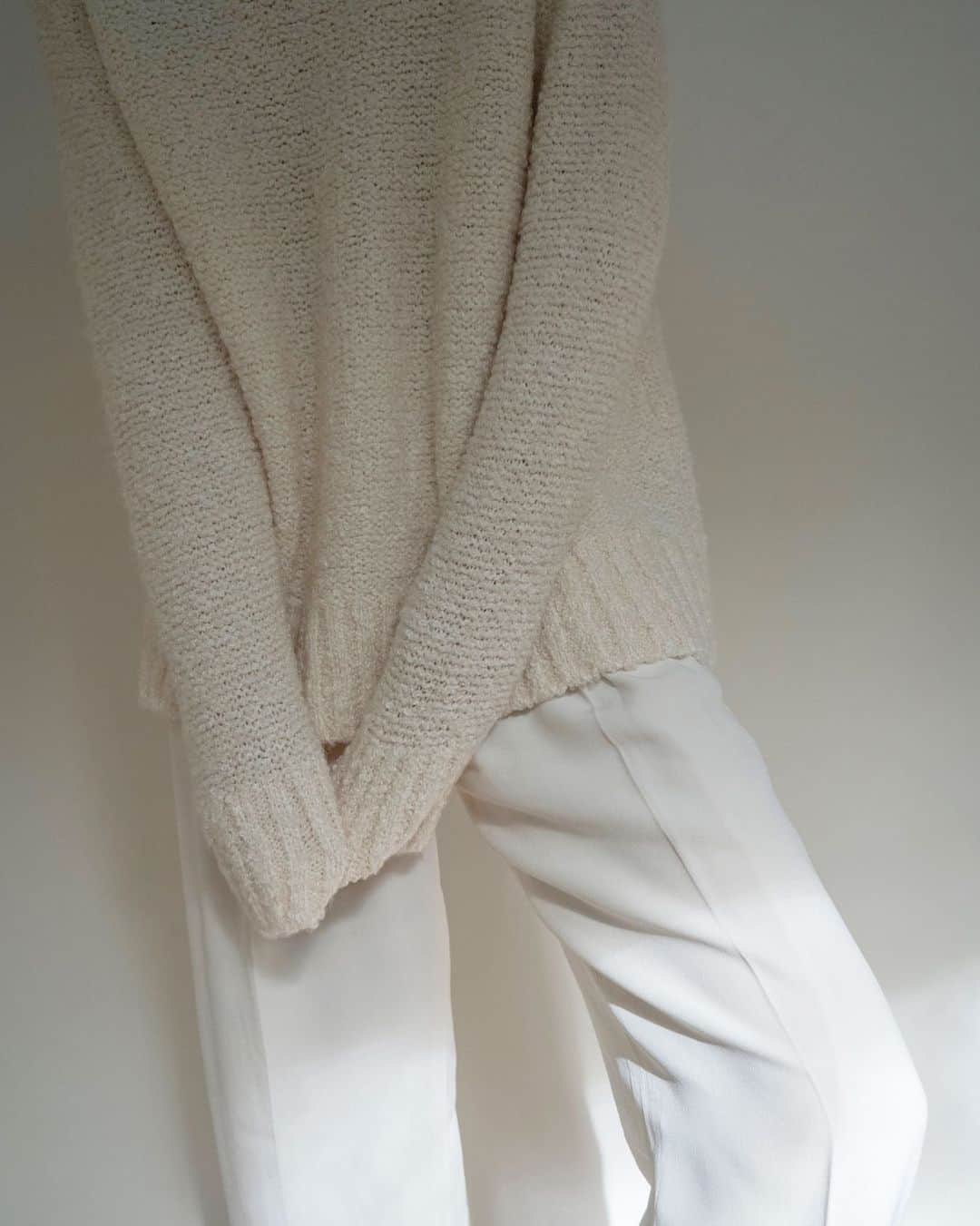 Club Monacoのインスタグラム：「Really into mixing cozy and structured pieces.」