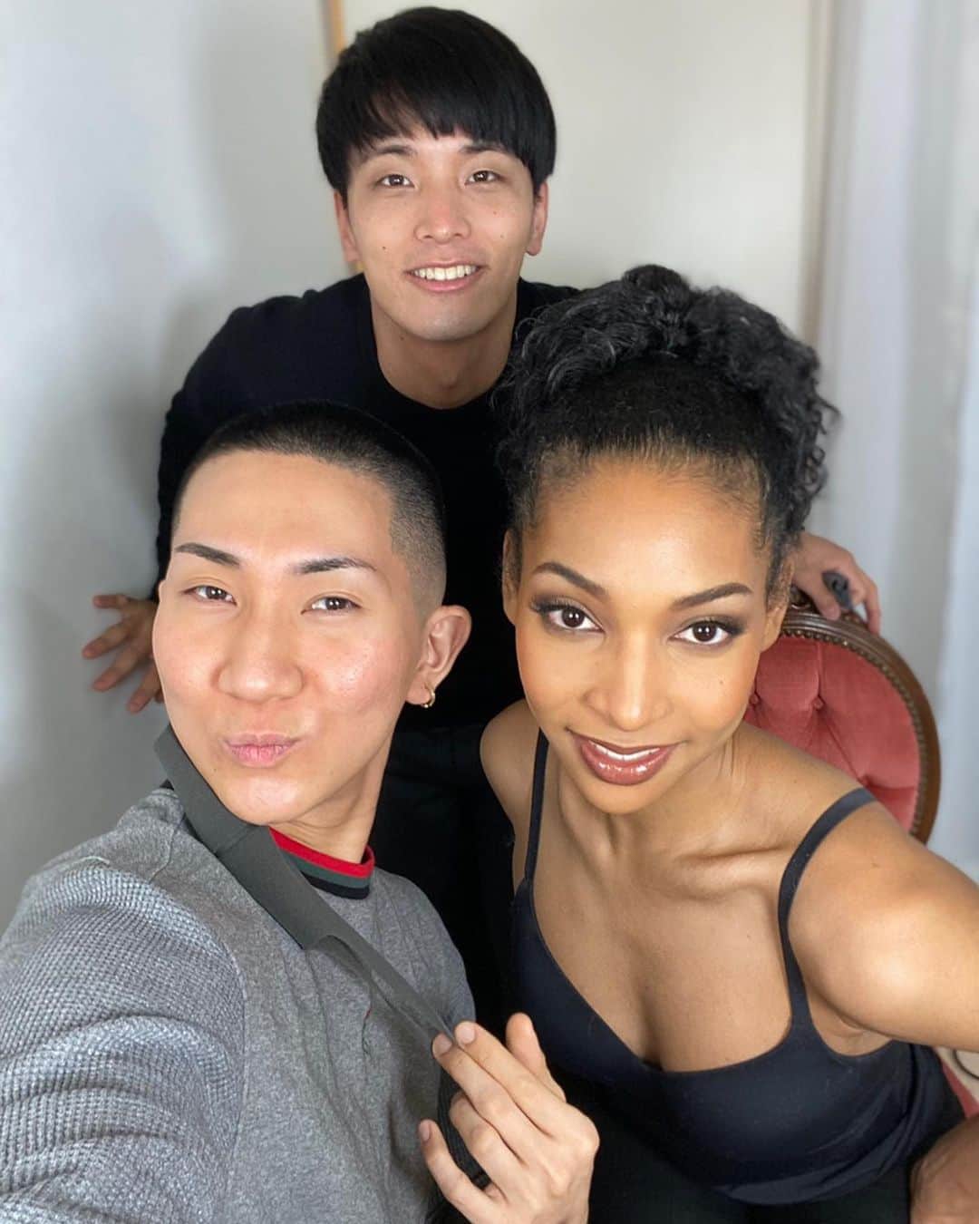 上梨ライムさんのインスタグラム写真 - (上梨ライムInstagram)「💄 It’s Kodo-san magic 🪄   Thank you so much @kodomakeup  @kosukemakeup  🌹 . . . #kodomakeup#makeupartist#makeuppower#blasian#blasianjapan#blasianbeauty#nigeriangirl#blackmixedgirl#curlyhair#missuniverse#missuniverse2020#curlyhairgirl#missuniversejapan2020#西村宏堂#宏堂さん#正々堂々#メイクアップアーティスト東京#thebestmakeupartist#kodonishimura」1月16日 23時10分 - raimu.kaminashi_official