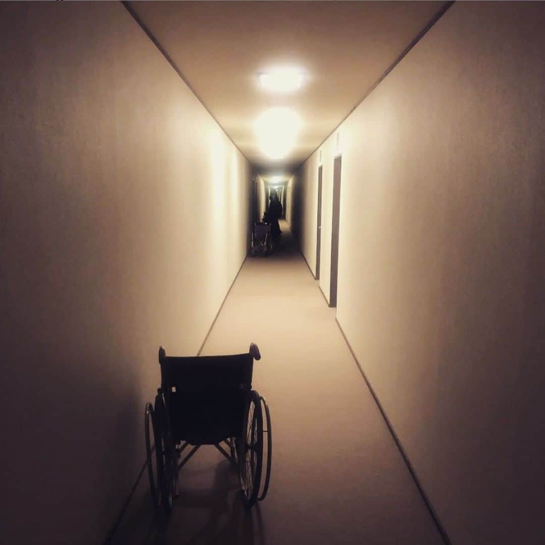 西山由のインスタグラム：「" Shadows of Wandering " par Yuma Tomiyasu.」