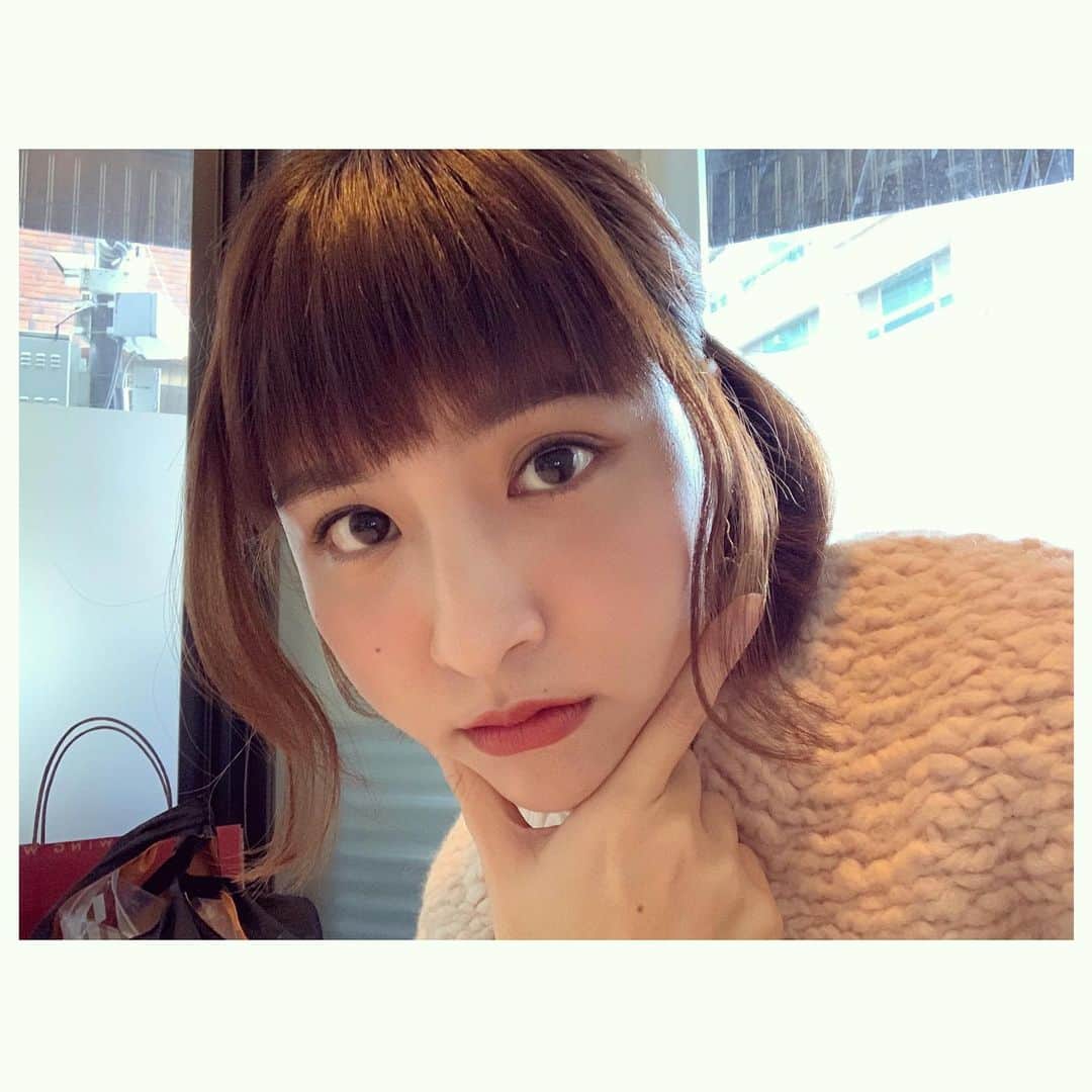 峮峮さんのインスタグラム写真 - (峮峮Instagram)「昨日的小姐姐風🦥💕」1月16日 15時26分 - qun_04