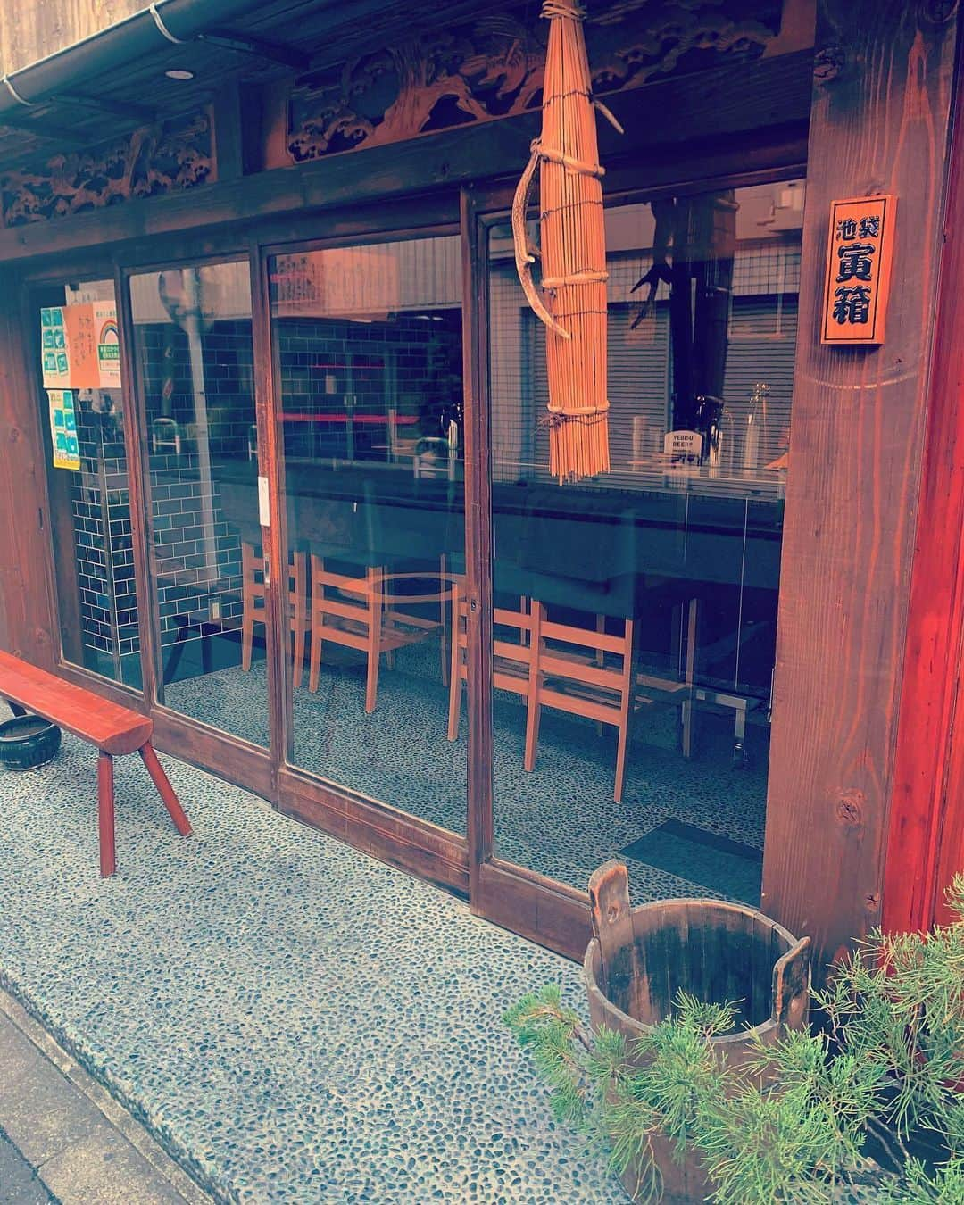 池袋寅箱のインスタグラム