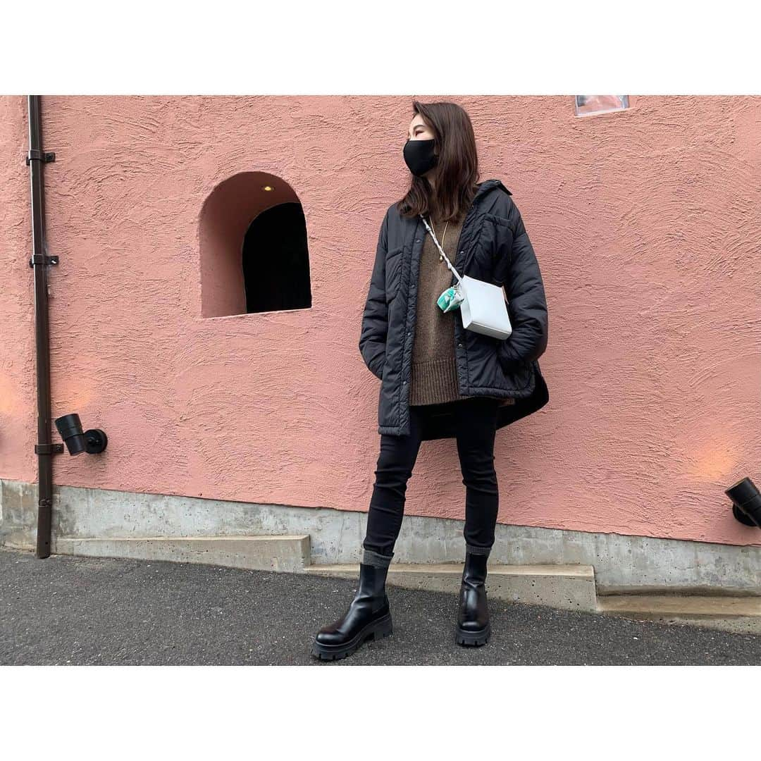 liiiiche23さんのインスタグラム写真 - (liiiiche23Instagram)「・﻿ ・﻿ ワンマイルコーデ🦖﻿ ZARA＋UNIQLOのプチプラで🦕﻿ ・﻿ ・ #coordinate #code #fashion #instafashion #instagood #ootd #outfitoftheday #outfit #dailylook #dailylook_japan #dailylook_jp #zara #ザラ #ザラジョ #uniqlo #uniqloginza #ユニクロ #スキニー #boots  #jilsander #ジルサンダー  #loewe #ロエベ #ワンマイルコーデ #ワンマイルウェア」1月16日 15時57分 - arice_tk