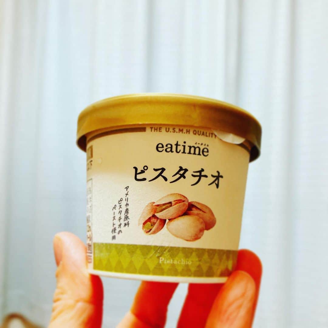 田井弘子さんのインスタグラム写真 - (田井弘子Instagram)「また 暖かいですね☆  この前から食べたかった #アイスクリーム #ピスタチオ  スーパーのアイスクリームで我慢^_^」1月16日 16時17分 - hirokotai