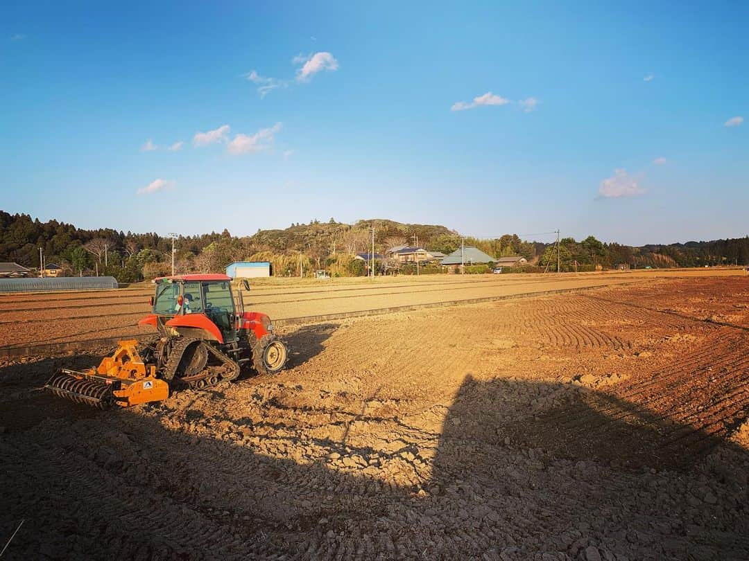 神谷洵平さんのインスタグラム写真 - (神谷洵平Instagram)「好きです。トラクター。」1月16日 16時12分 - junpeikamiya