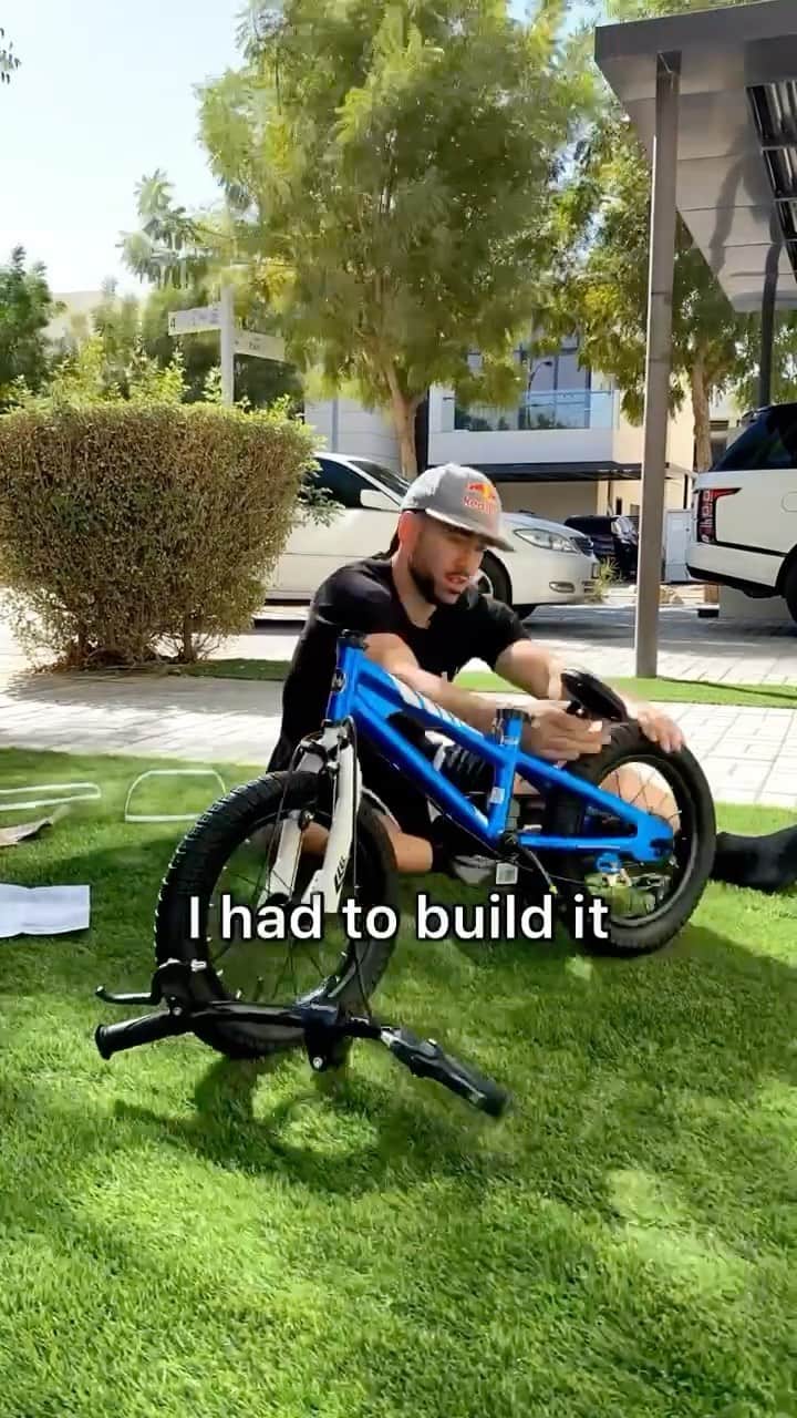 ショーン・ガルニエのインスタグラム：「I will prank my son 😈 #family #prank」