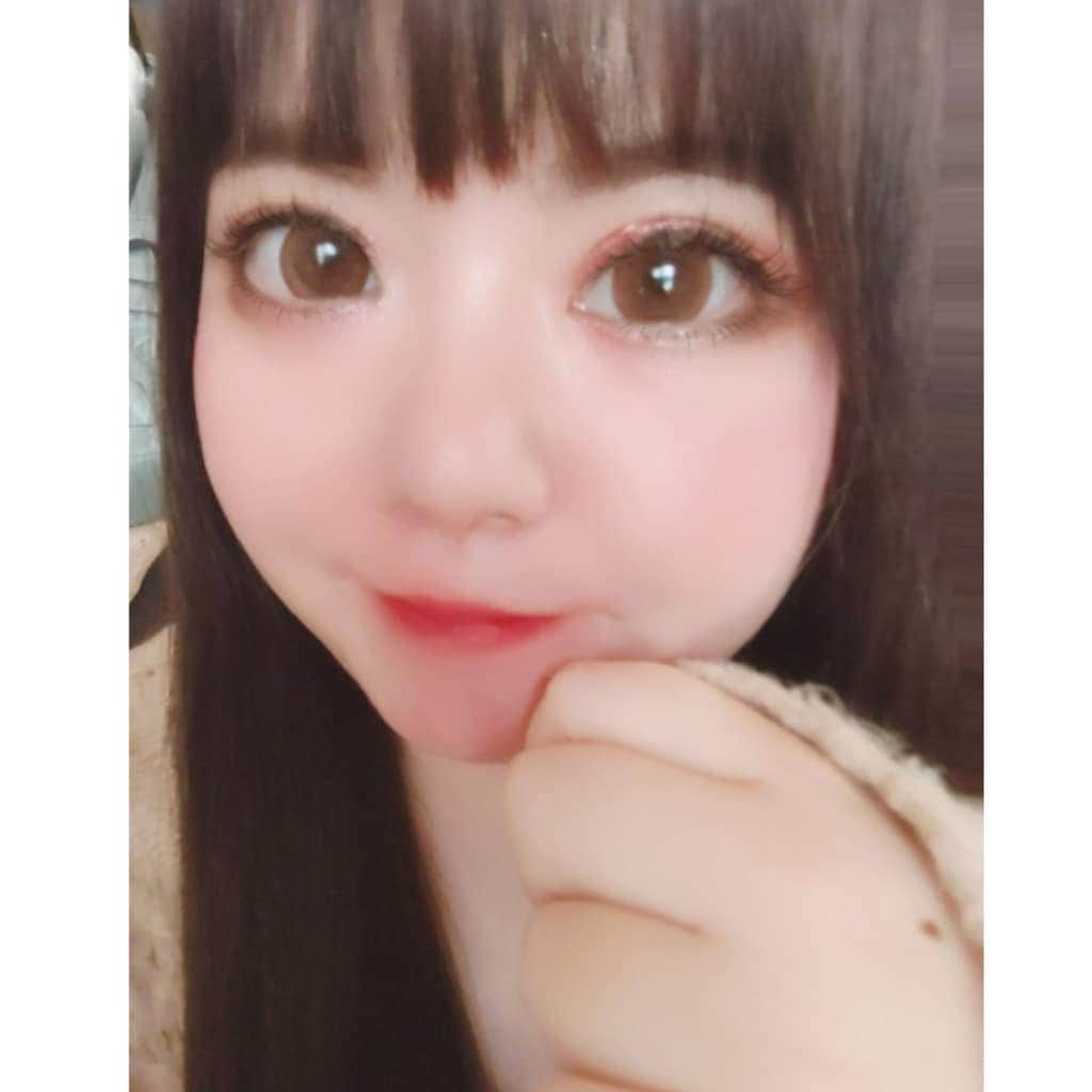 hoshizaki eriのインスタグラム：「. . こんばんは❣️ . 今、お得にポイントを貯めて使う 「ポイ活」がお小遣い稼ぎや 節約術として話題みたいです✨🐰❣️ . そして数多くあるポイントを 集めるサイトの中で 「ポイントインカム」は 効率よく貯められて かなり注目されている ポイントサイトなんだって！✨🐰 . . わたしも毎日使っていて 毎日いろんなミッションを達成して コツコツポイントがたまるし アプリDLしただけでも ポイントがたまるのでとてもよきです🙆‍♀️ . わたしの場合ケータイを変えて 写真撮影によく使うSNOWや SODAをDLしただけで ポイントがたまったので 画像撮影や動画作成などに 毎日使っています♥ あとは毎日のレシピをみるために クラシルなんかも♡ . これからもポイ活続けますよー❣️ 皆さんもぜひポイ活してみて♥ . . #ポイ活 #ポイントインカム #ポイントサイト #ポイ活デビュー #stbook #PR @pointincome_official  #point #お得サイト #貯まるサイト #おすすめサイト #pleaselikeit #likebackalways #followme #followback #相互フォロー」