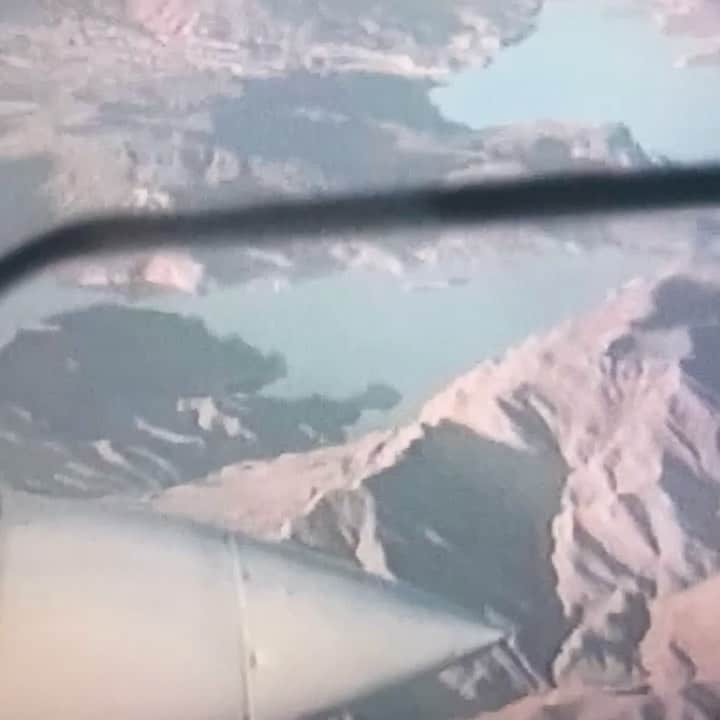 小林ようのインスタグラム：「#1980s .  #homevideo #plane #grandcanyon #westcoast #USA #travel  #✈︎ #ビデオ #アメリカ旅行 #昭和」