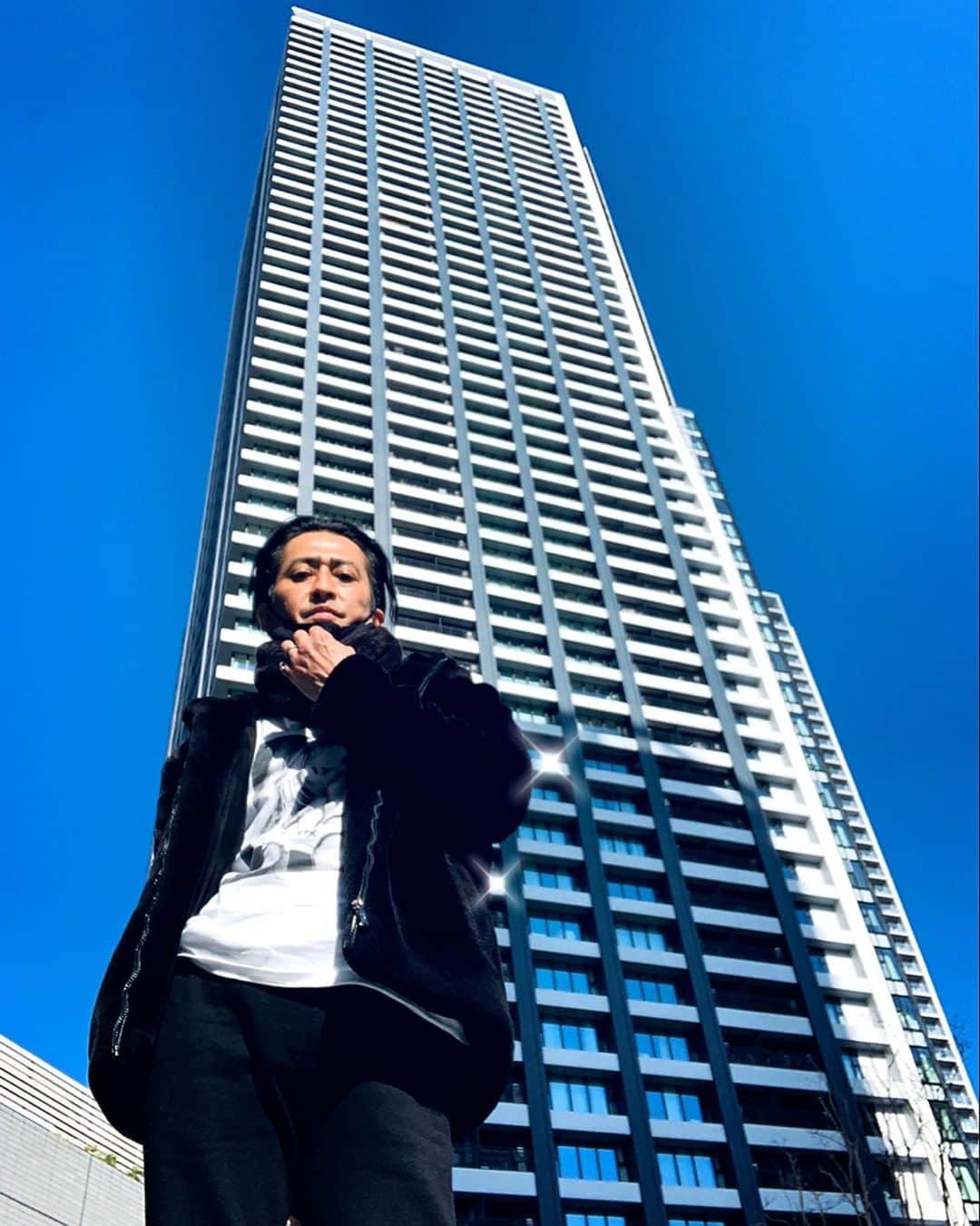 大沢樹生さんのインスタグラム写真 - (大沢樹生Instagram)「無駄なエネルギーの浪費⚡️ 皆んなで怒らないようにしましょう〜❣️ Smile😃😆🤣  #Mikioosawa #mikioosawa  #osawamikio #大沢樹生  #写真 #スチール #steel #フォト #photo ⠀ #ファッション⠀ #ライブ #live #笑 #Smile」1月16日 18時19分 - osawa_mikio