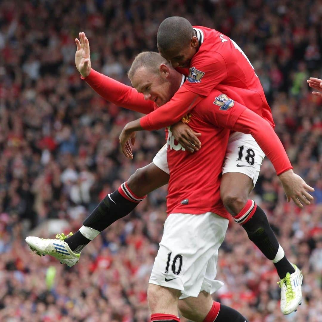 アシュリー・ヤングさんのインスタグラム写真 - (アシュリー・ヤングInstagram)「What An Unbelievable Career. All Time Top Goalscorer for United and England. All the best in your next chapter mate @waynerooney 🤘🏾👏🏾」1月16日 18時37分 - youngy_18