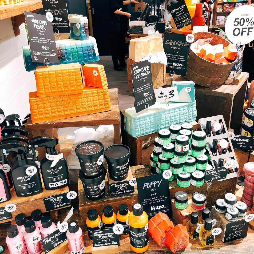 名古屋パルコさんのインスタグラム写真 名古屋パルコinstagram 1 17まで 西館b1ラッシュ フレッシュセール開催中 定番のあの商品や 冬の限定商品を特別価格で販売中 新作も入荷しています ラッシュ Lush Nagoyaparco Lush スキンケア ボディケア