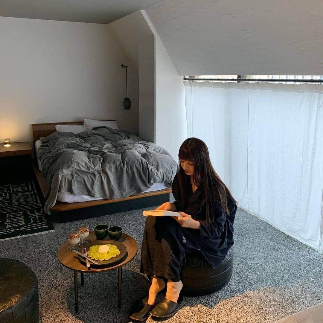 PATRA magazineさんのインスタグラム写真 - (PATRA magazineInstagram)「おしゃれなホテル内にあるカフェが大人気の”Malda☕️  玄米カレーランチや、品数豊富の朝食、 砂糖、卵、乳製品不使用のマフィンが人気♡  スタイリッシュな客室も素敵だよ🕯  ♡店舗情報♡ 最寄駅：烏丸御池駅 営業時間：11:30～17:00 定休日：月曜、火曜  ⚠︎お出かけの際は感染症対策を忘れずに！ 無理のない範囲での移動やお出かけを😷  チェックしてみてね！ ＼ thank you 🦢 ／ @97_sena / @a__yn727 @tan___gram / @_chanpi.0_ @ayu_ojm / @aco.s__ @jun_kwmt  今みんなの中で流行っている事やアイテムがあればPATRA magazine をタグ付けしてぜひ教えてね 皆さんのすてきな投稿をぜひ紹介させてください！  #patra #cafe巡り #カフェ巡り #おしゃれカフェ #カフェ好きさんと繋がりたい #関西カフェ #京都カフェ #おしゃれホテル #おすすめ #旅行 #モーニング #関西旅行 #プチ旅行」1月16日 19時33分 - patra__jp