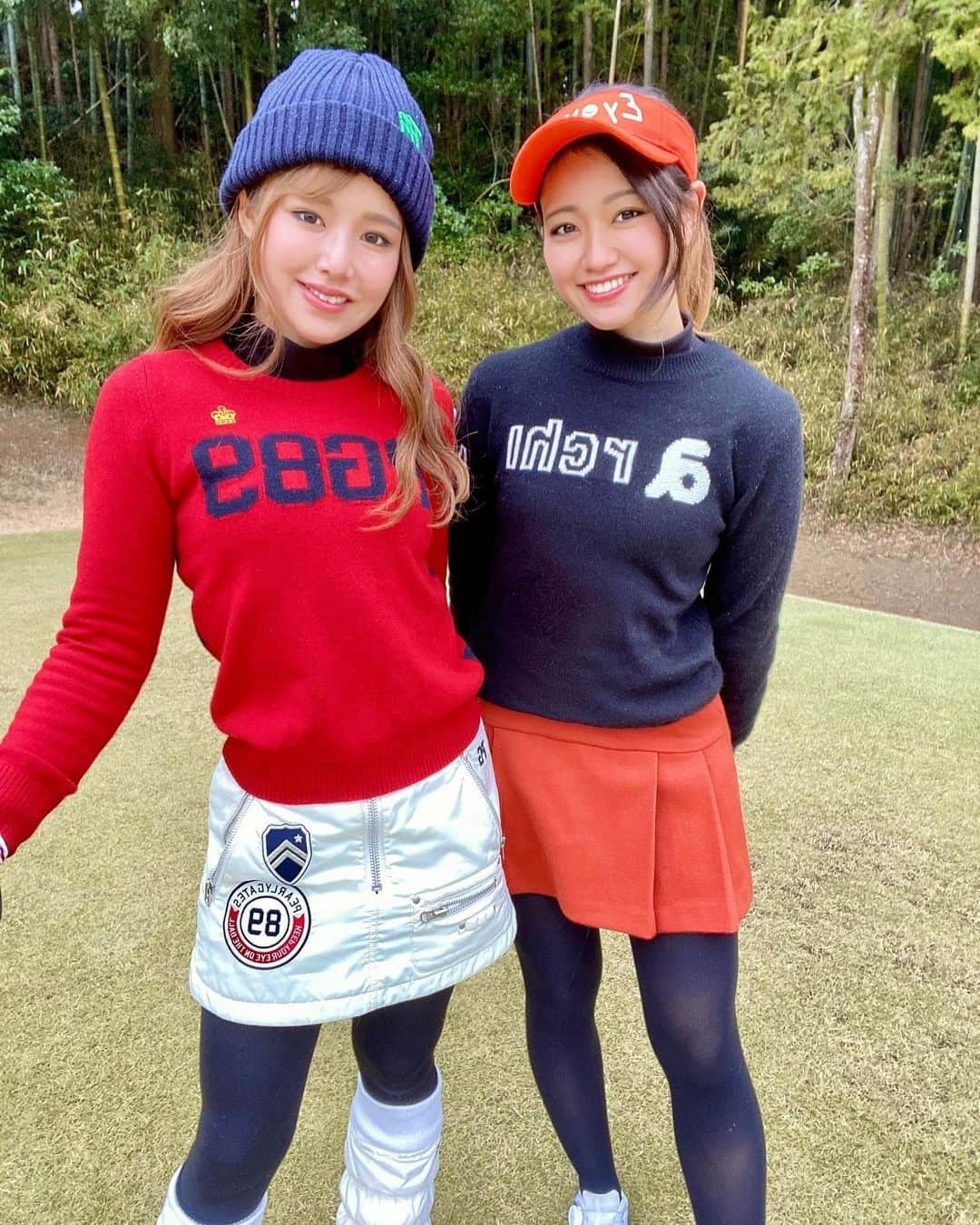 Yuuさんのインスタグラム写真 - (YuuInstagram)「みなみちゃんと2年ぶりのラウンド❤️ お肌白くなってさらに可愛くなってた✨💄  プロを目指して頑張ってるのです( ˃ ⌑ ˂ )👍 改めて、ほんっとうまいって思いました！！ みなみちゃんなら行ける！！ 皆さんも応援よろしくお願いします🥺💓  いろんなプレッシャーがあると思うけど 負けずに頑張ってね❣️  #ガチゴルフ女子 #ゴルフ女子 #ゴルフバカ #ゴルフスクール #ゴルフウェア #ゴルフ女子コーデ  #フジクラシャフト #スピーダー #マーベリック #パーリーゲイツ女子」1月16日 19時44分 - yuu1115yuu