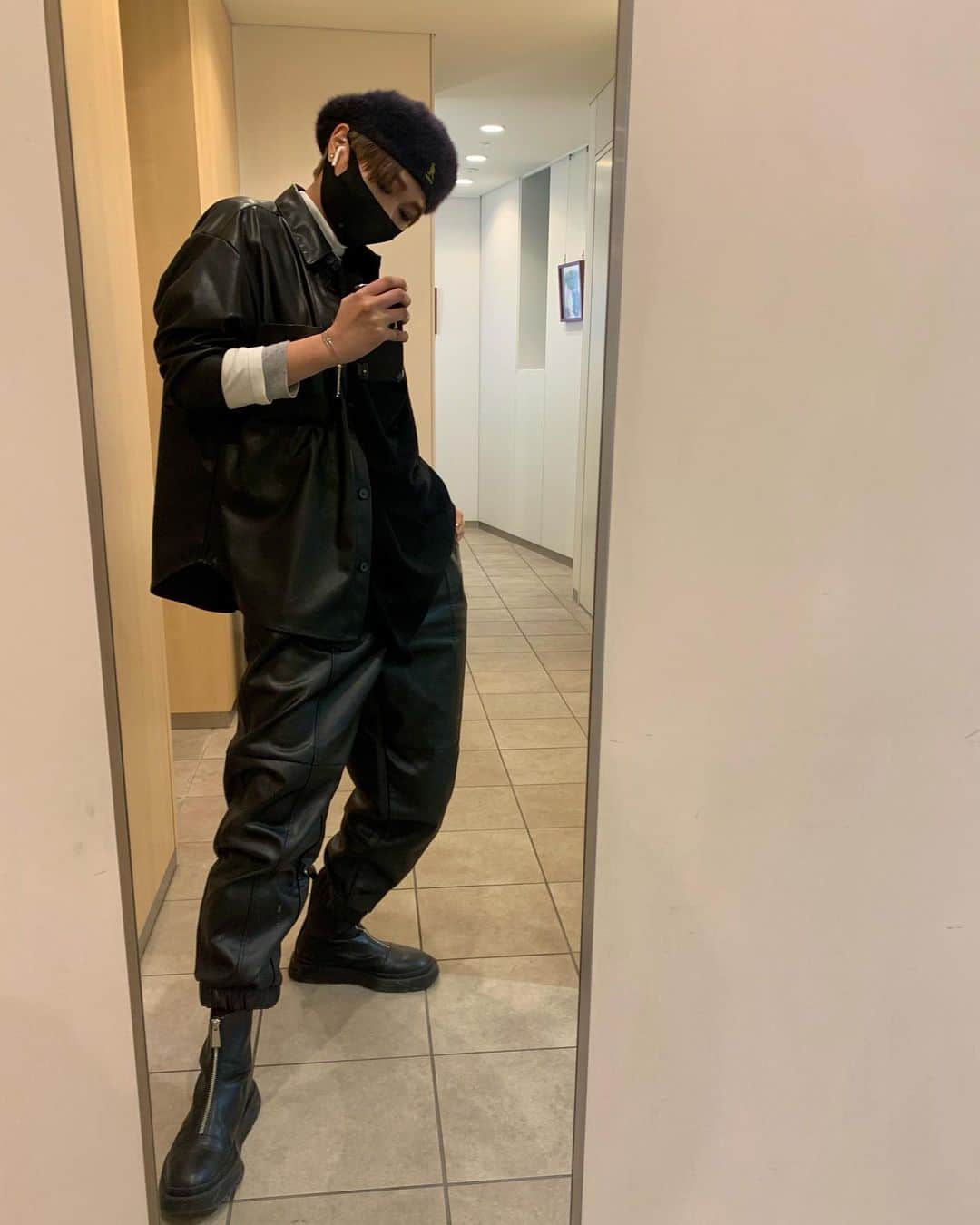 珠里亜のインスタグラム：「🎱💛」