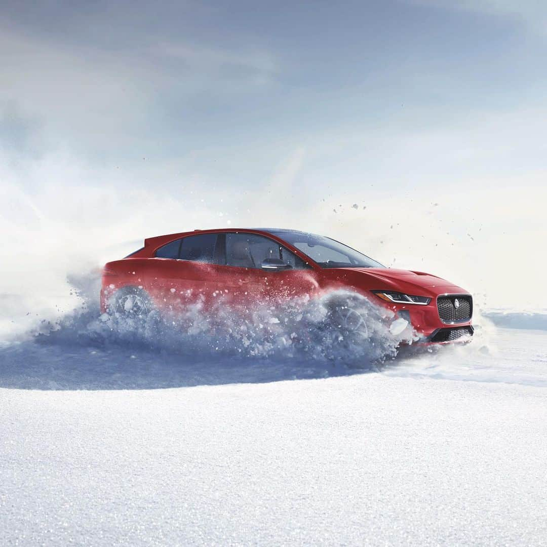 Jaguarさんのインスタグラム写真 - (JaguarInstagram)「Master even the coldest habitats. Search 'Jaguar All Wheel Drive' to find out more.   #Jaguar #XF #XFSportbrake #EPACE #FPACE #FTYPE #Premium #Luxury #Performance #SportsCar #SUV #PHEV #MHEV #Hybrid #AWD #ElectricCars #Snow #Drifting」1月16日 20時05分 - jaguar