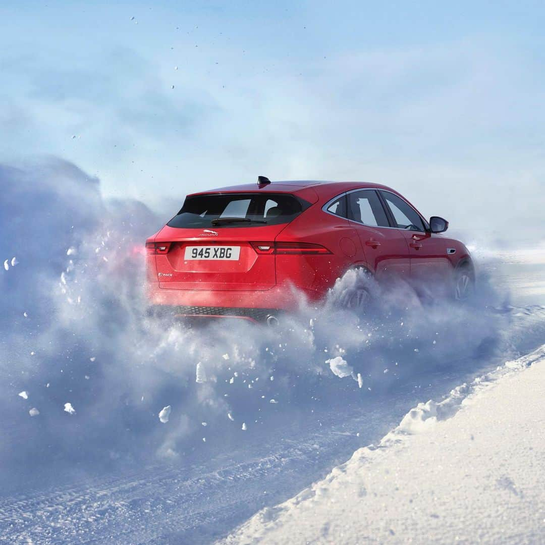 Jaguarさんのインスタグラム写真 - (JaguarInstagram)「Master even the coldest habitats. Search 'Jaguar All Wheel Drive' to find out more.   #Jaguar #XF #XFSportbrake #EPACE #FPACE #FTYPE #Premium #Luxury #Performance #SportsCar #SUV #PHEV #MHEV #Hybrid #AWD #ElectricCars #Snow #Drifting」1月16日 20時05分 - jaguar