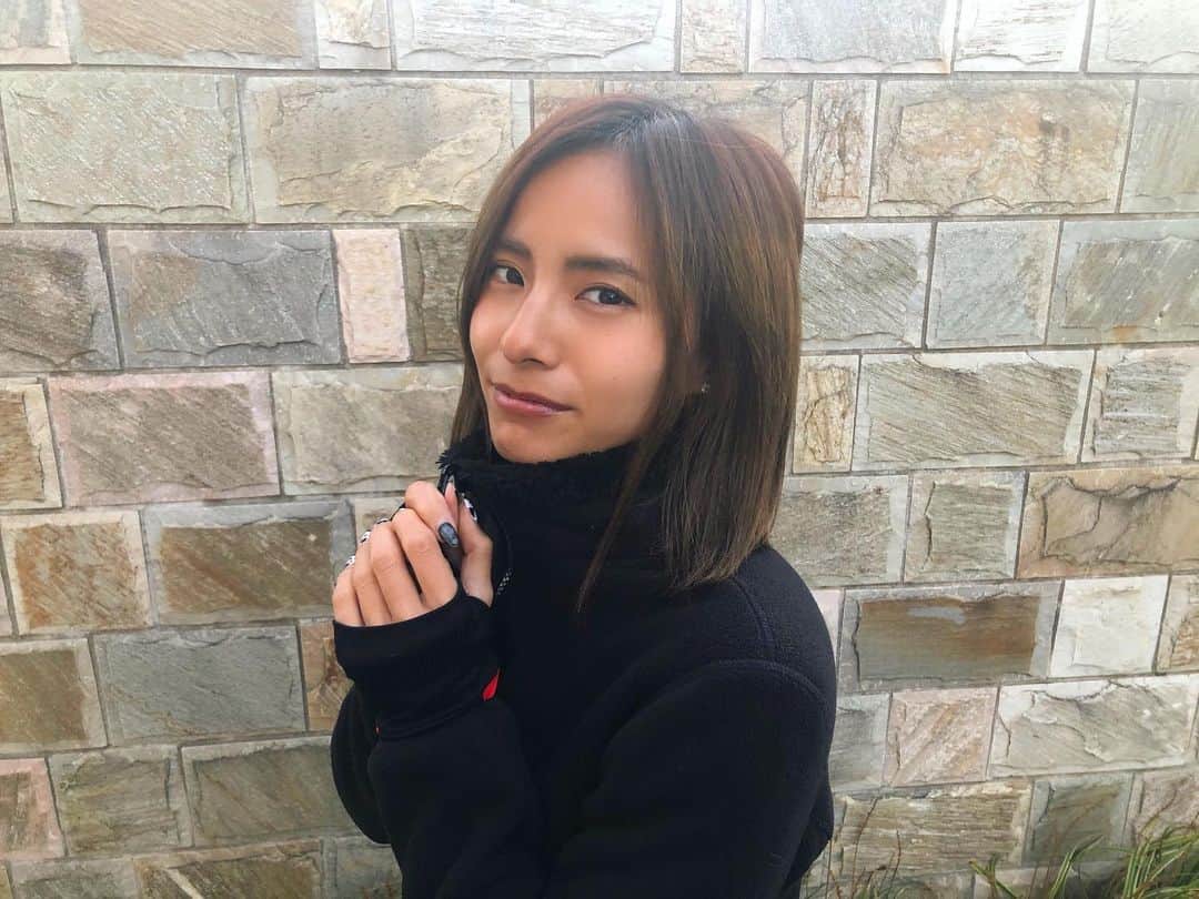 佐野千晃のインスタグラム：「走りたいから走らない。﻿ ﻿ 矛盾しているようで合理的。﻿ ﻿ 不安は募るけど仕方ない。﻿ ﻿ #run #running #marathon #フルマラソン #マラソン #マラソン女子 #人生自由自在 #走る女子 #ファッション #ウェア #楽しく走る #ランニング #ジョギング #怪我 #したくない」