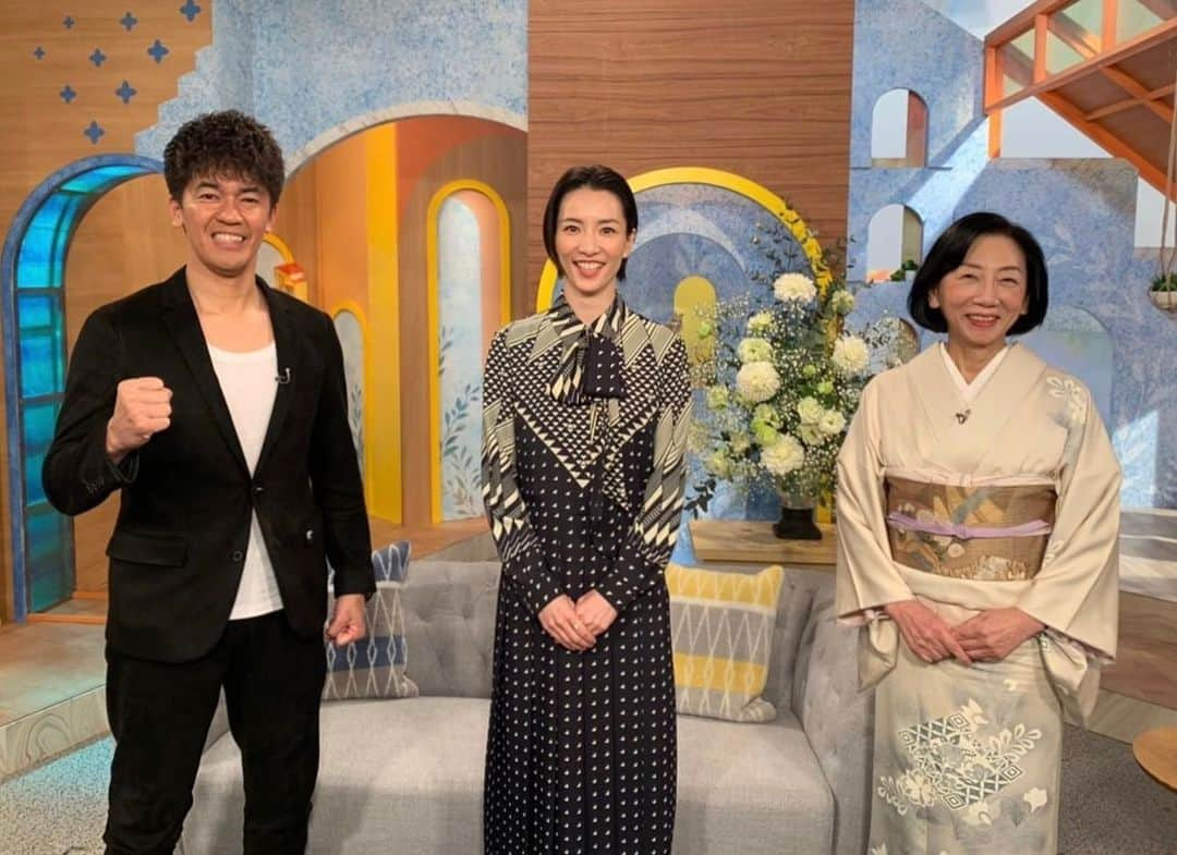 早霧せいなさんのインスタグラム写真 - (早霧せいなInstagram)「NHK俳句📺出演します✨  NHK Eテレ  放送：1月17日（日）6：35～7：00  再放送：1月20日（水）15：00～15：25  ※「NHKワールド・プレミアム」国内放送の翌週水曜日13:25～ ※「NHKプラス」にて同時配信と一週間の見逃し配信あり  #nhk俳句 #対馬康子先生 #武井壮さん #宝塚をよくご存知のお2人☺️ #久しぶり俳句に触れる #奥深く楽しい時間でした〜」1月16日 20時27分 - seinasagiri_official