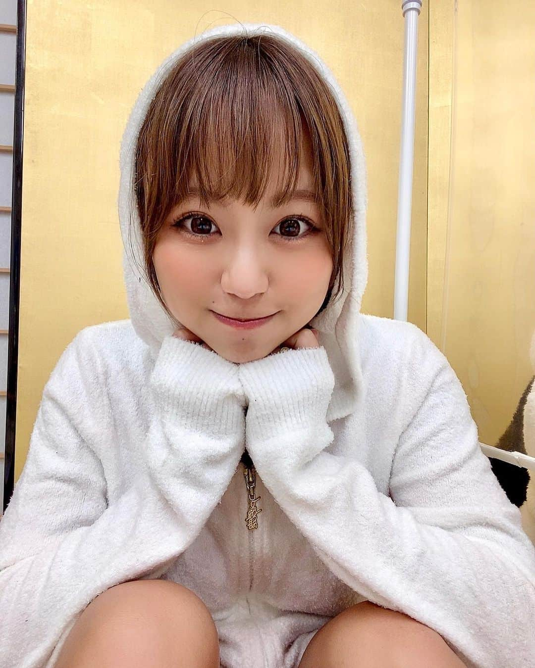 亜矢みつき（神谷充希）さんのインスタグラム写真 - (亜矢みつき（神谷充希）Instagram)「大好きだよう🥰〜💕？？ ぐんない😪🌙 #おやすみなさい #良い夢みてね」1月16日 20時27分 - ma.yamitsuki