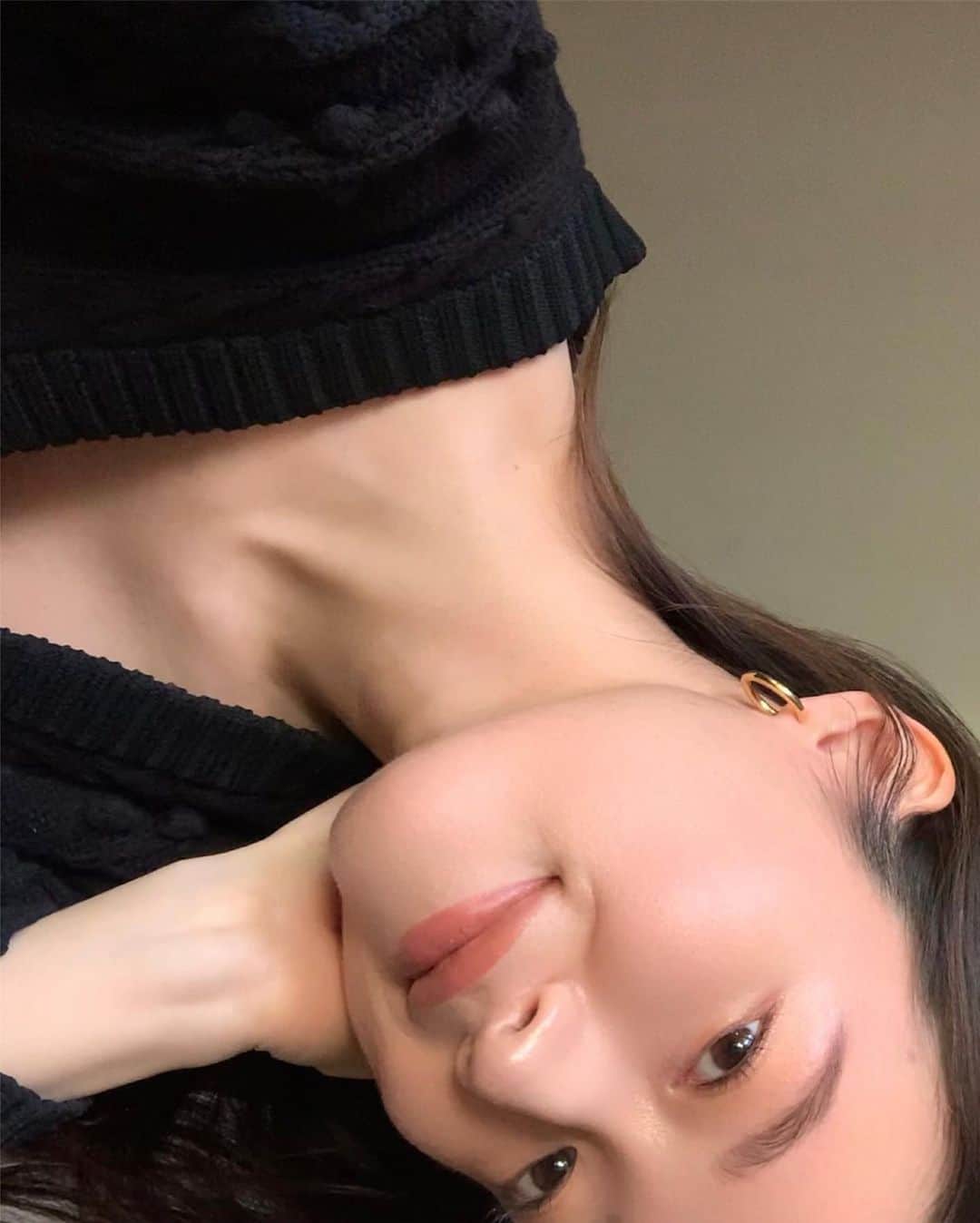 吉竹美聡のインスタグラム：「肌の調子が上がって嬉しい🪞🧖🏻‍♀️🎼 毎日新鮮な気持ち🪐✨ この想いを大切にする👐🏼」