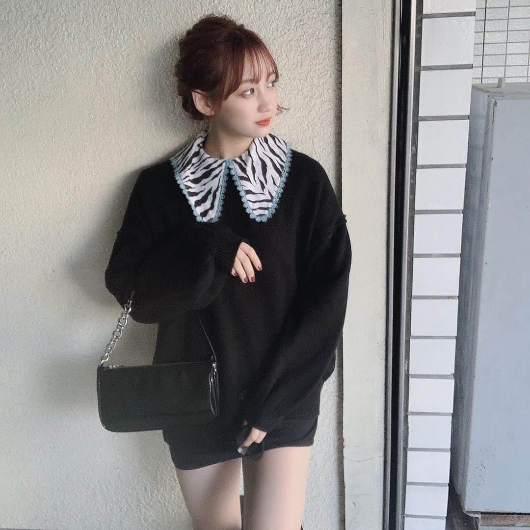 白川れなのインスタグラム：「やっぱ黒しか勝たん🥺﻿ ﻿ ﻿  今日は忙しない1日で めっちゃ充実してた🧚‍♀️ ﻿  お洋服はタグ付けしてます！♡ ﻿ ﻿ #ピンクカラー #ピンクベージュ#pink #hairstyle #haircolor # #daily #daily_photo_jpn #socialdistancing #makeup #美容学生 #メイク #lilac #バンド#portrait #좋아요 #소통 #팔로우 #팔로미 #오오티디 #데일리룩 #패션 #뷰티스타그램 #메이크업 #셀카 #赞 #粉我 #我的最愛 #韓国ヘア」