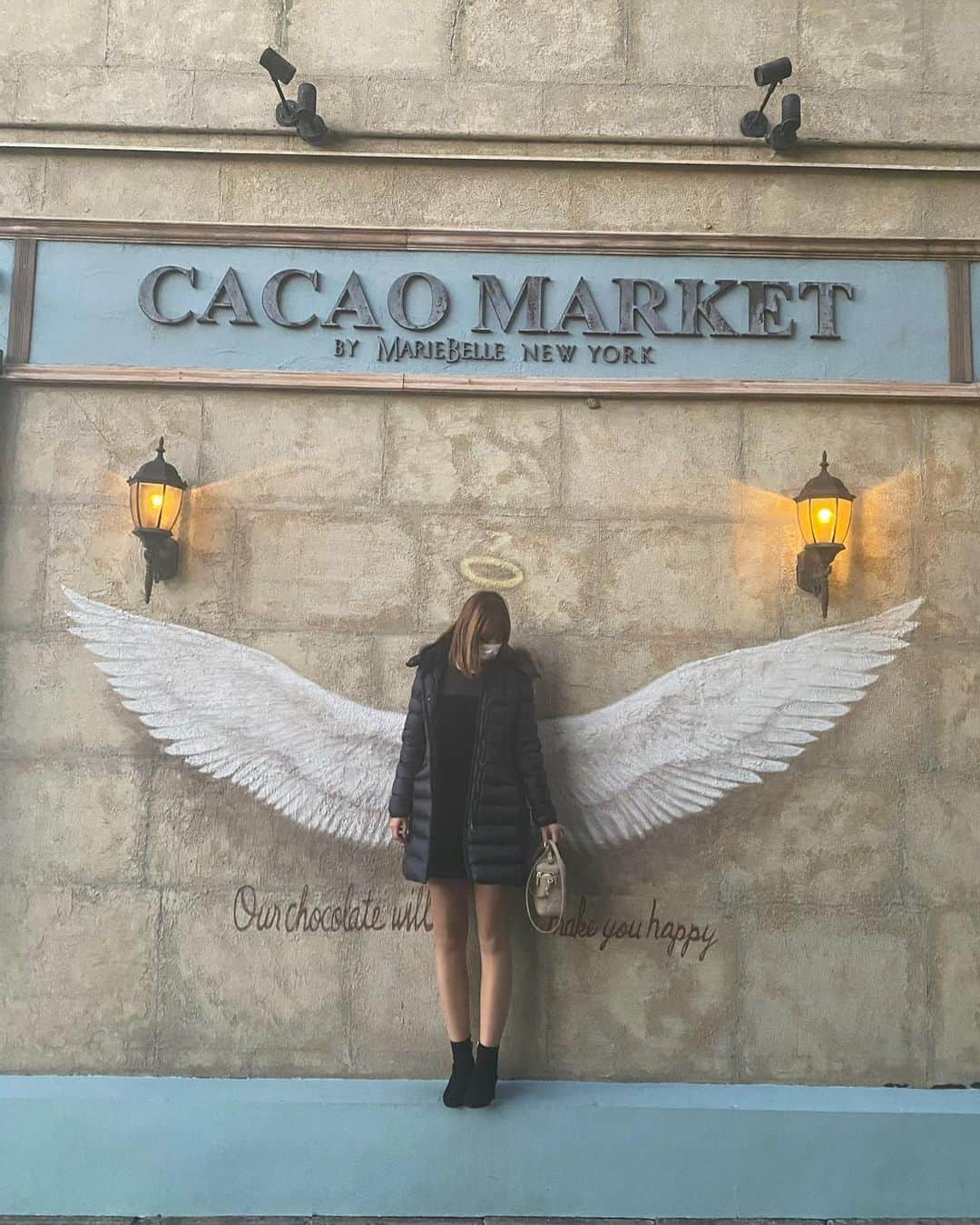 原田怜奈のインスタグラム：「先日久々に京都に行きました🙂 初めてのチョコレート屋さん🍫 祇園四条駅すぐの @cacaomarket_japan  もうすぐバレンタインだし 凄くおすすめです😌🍫❤️  そのあと、 凄く美味しい中華に行きました😌 全てが美味しかった🥺❤️ . . . . #京都旅　#チョコレートやさん」