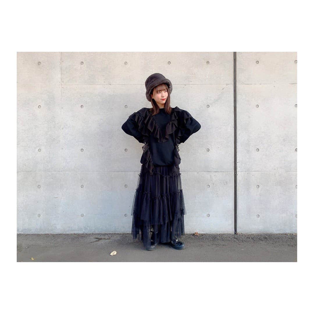倉野尾成美さんのインスタグラム写真 - (倉野尾成美Instagram)「今日のコーデ。 黒、黒、黒🙋‍♀️」1月16日 21時05分 - noochan_1108