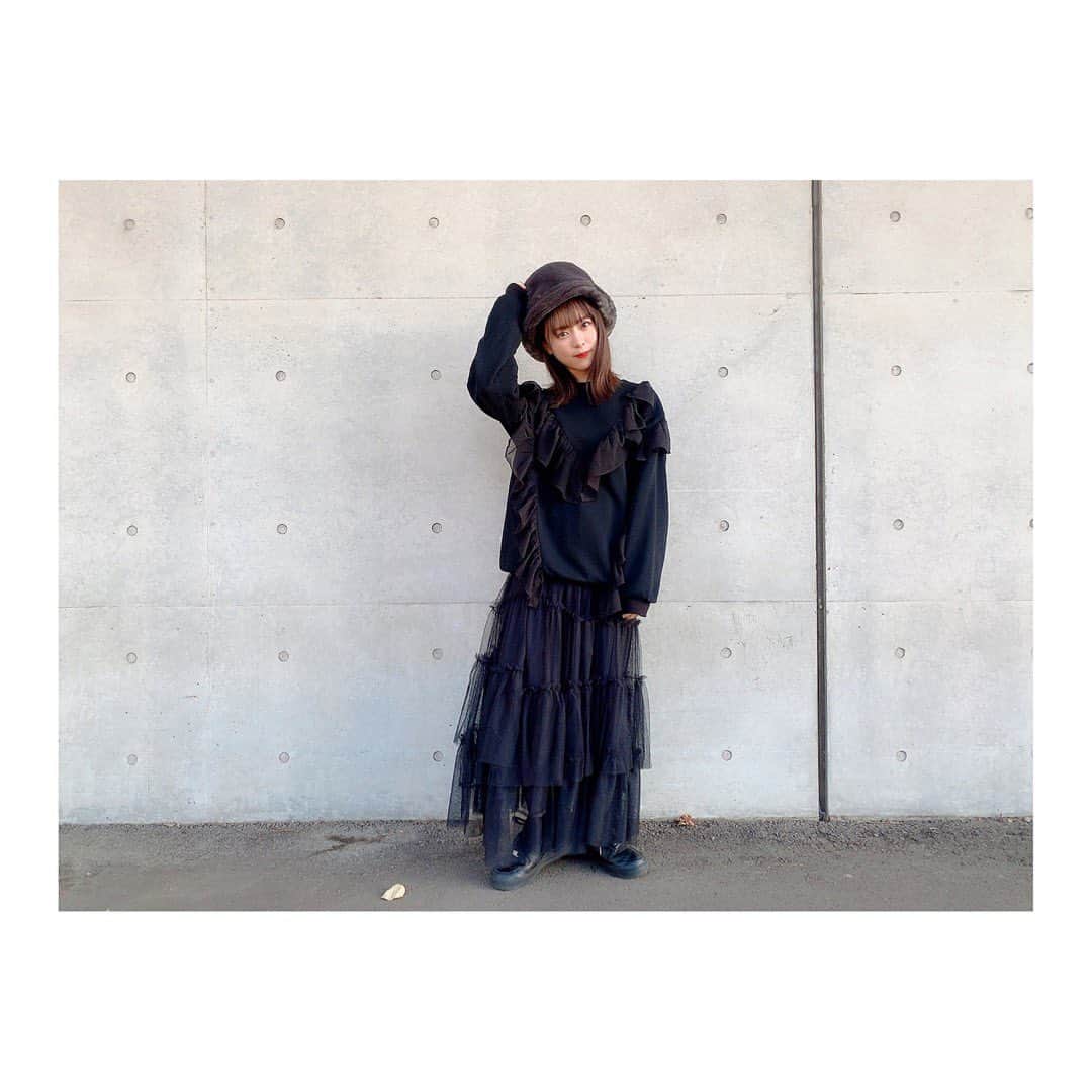 倉野尾成美さんのインスタグラム写真 - (倉野尾成美Instagram)「今日のコーデ。 黒、黒、黒🙋‍♀️」1月16日 21時05分 - noochan_1108