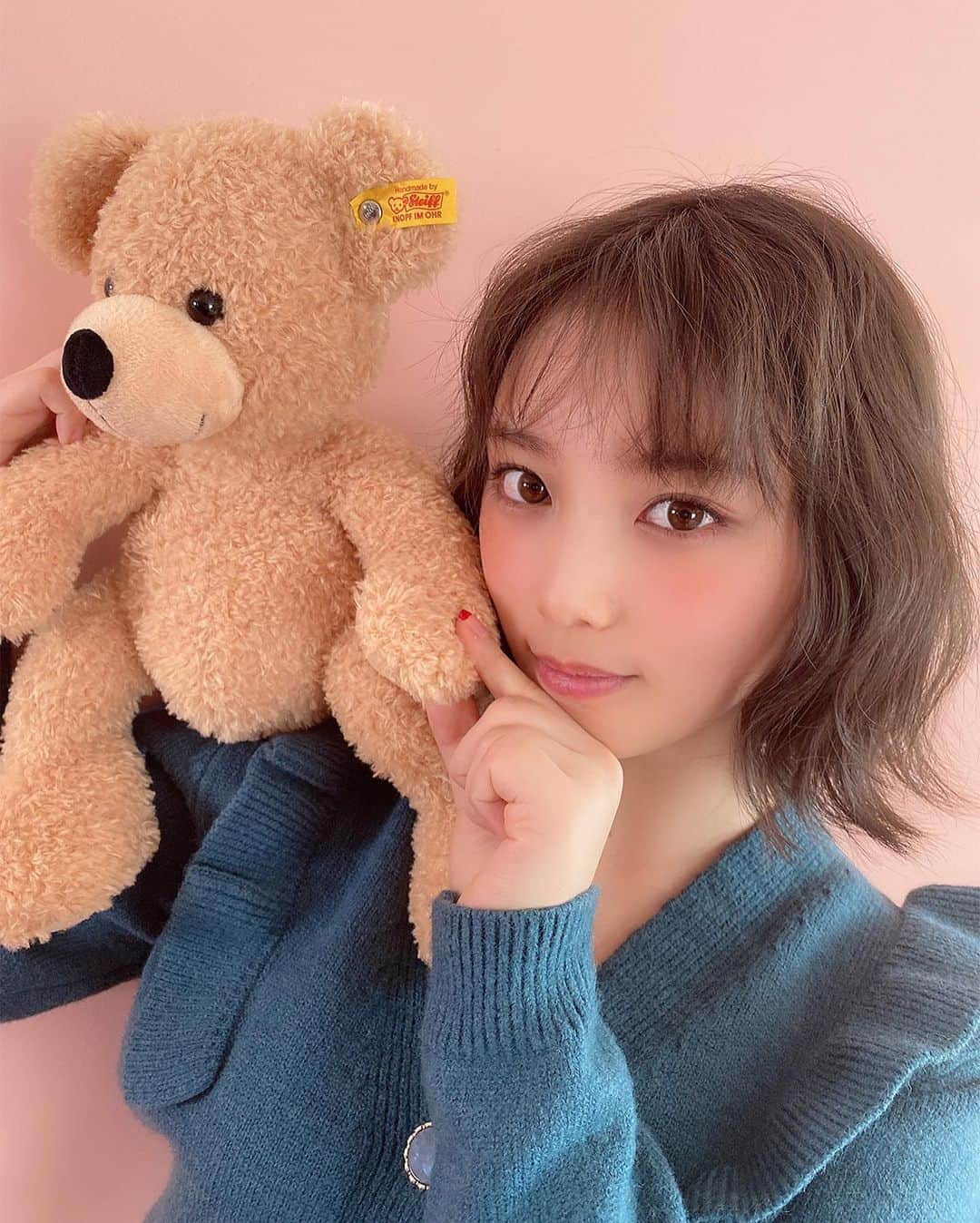 GRLさんのインスタグラム写真 - (GRLInstagram)「与田祐希さん(乃木坂46)GRL撮影オフショット🌹 #与田祐希 #与田ちゃん #よだっちょ #乃木坂46 #outfit #ootd #outfitoftheday #girl #girls #fashion #coordinate #followme #オフショット #コーデ #コーディネート #grl #グレイル #プチプラ #ファストファッション #通販 #通販サイト #プチプラコーデ #ファッション #可愛い #かわいい #cute #フリルニット」1月16日 21時25分 - grl_official