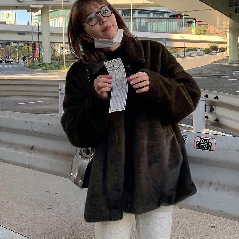 のインスタグラム：「_ 最強の開運日といわれる1/16にお参りして、 大吉を引いてきました♡1年間お守りにして2021年生きます🐄」