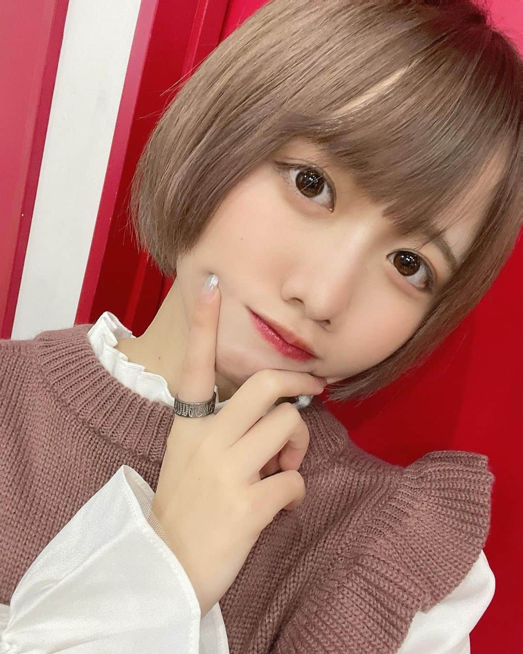 南茉莉花さんのインスタグラム写真 - (南茉莉花Instagram)「たまには自撮り🤳 髪の毛明るくなってきたあ🥸🥸🥸  #ショートボブ  #ショートカット  #ボブ  #アイドル  #idol  #自撮り」1月16日 21時34分 - marika_ramen