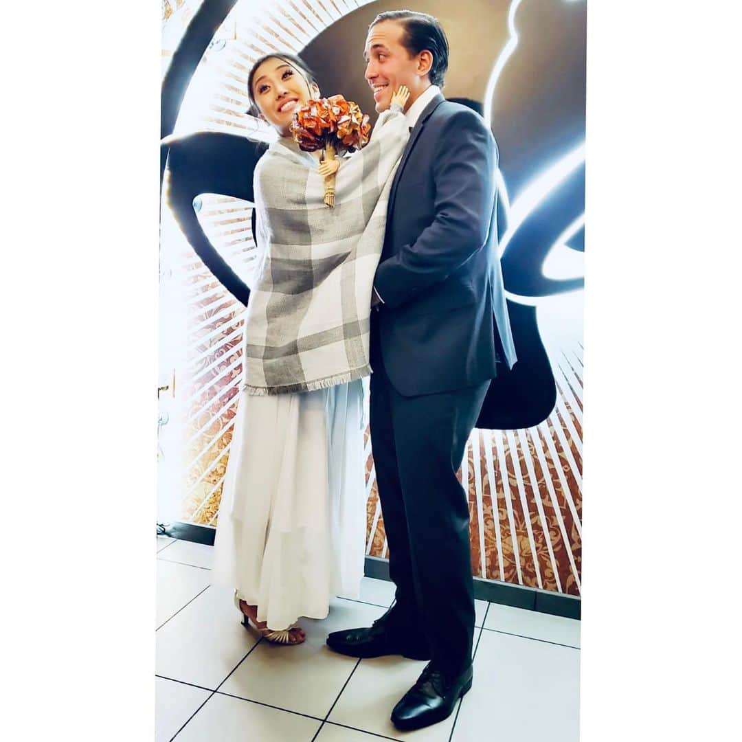 オリビア・タイさんのインスタグラム写真 - (オリビア・タイInstagram)「Seriously, the most fun I’ve ever had at a wedding 😉 + the food at Del Frisco’s was 😍🤤  Thank you to our families, cousins, and practically cousins for being there! I’ve always wanted a comical, intimate, and delicious wedding celebration - that’s exactly what we had!  We are so grateful for each other & all of you 💜」1月17日 7時22分 - olivia.thai