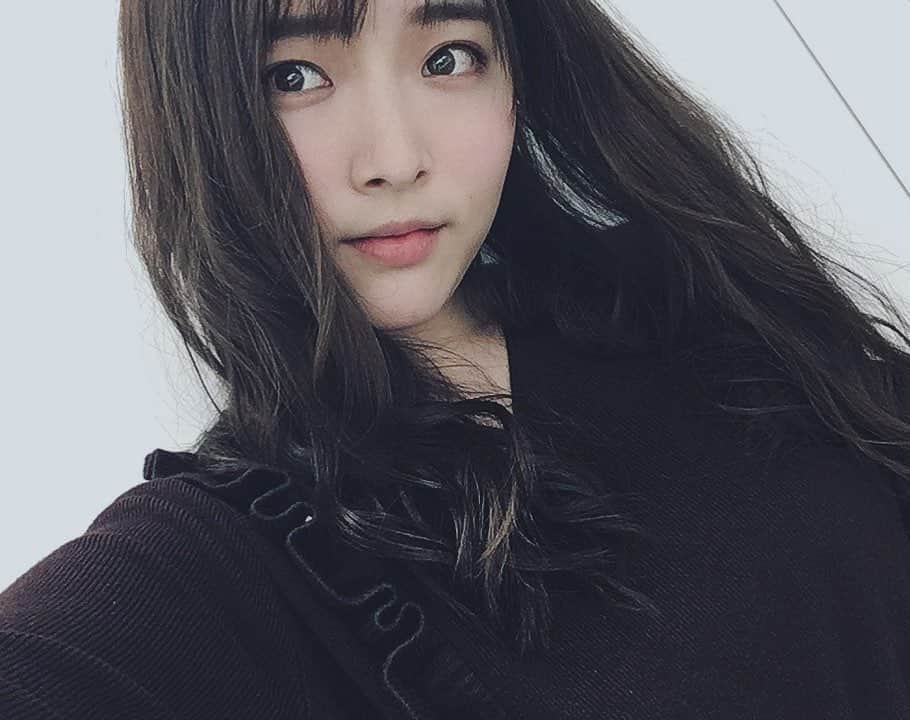 大森美優のインスタグラム：「オンラインお話会ありがとうございました☺️明日もよろしくお願いします👄❤︎ YouTubeの、ちっちゃい子が犬のおまわりさん歌ってる動画、見過ぎて聴きすぎて、頭の中が、犬のおまわりさんパラダイス👮‍♀️🙃 #おやすみなさい 😪 #akb48」