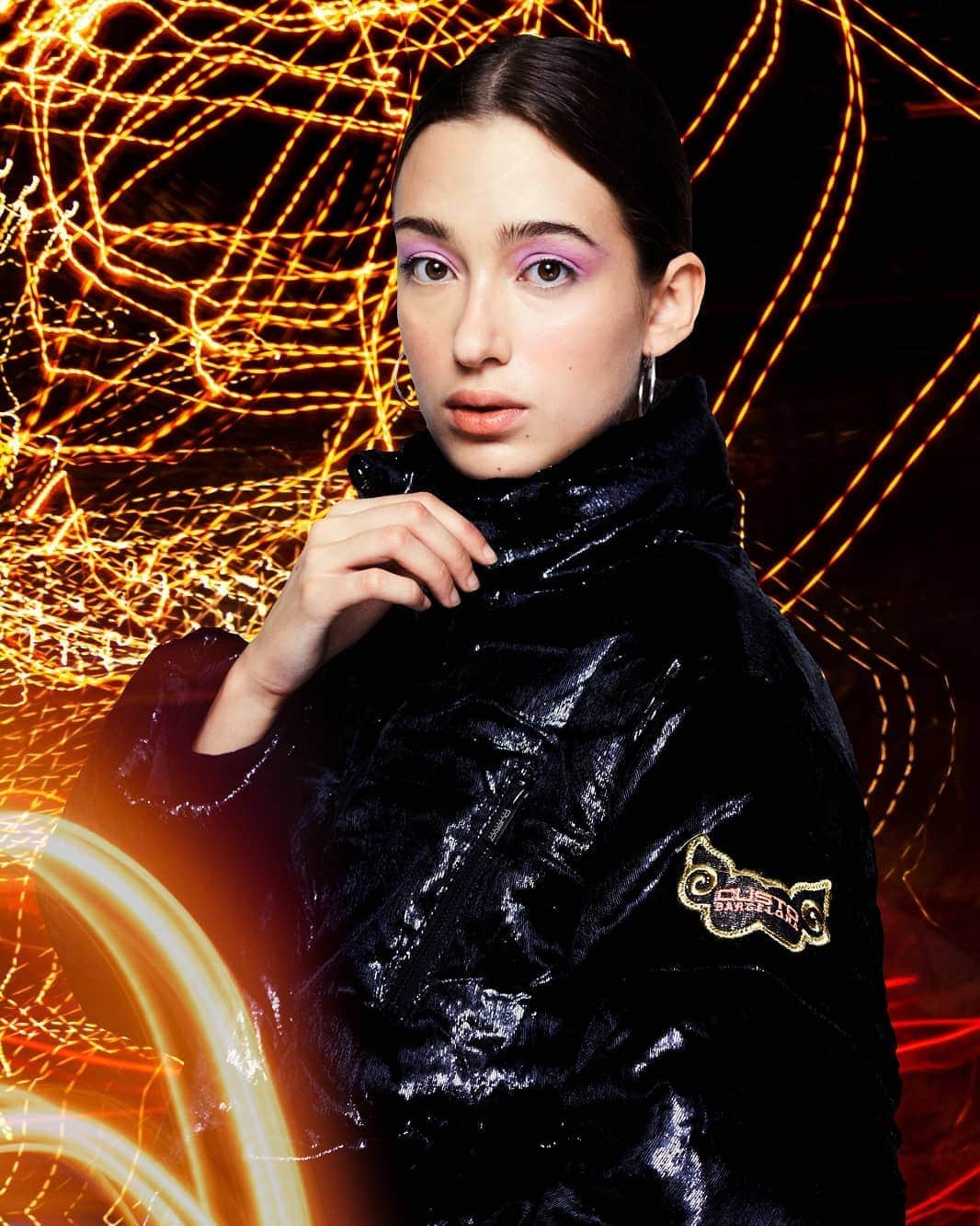 クストのインスタグラム：「Say goodbye to the cold with our jackets, now -50% off at www.custo.com  #SALE #CUSTOBarcelona」
