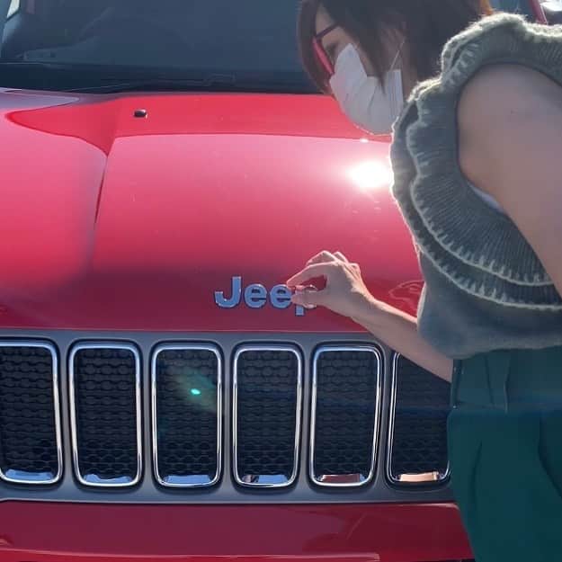 吉田由美さんのインスタグラム写真 - (吉田由美Instagram)「Jeep初のプラグインハイブリッド『レネゲード4✖︎e』の動画を公開しました❤️  https://youtu.be/RzTq-a8NubY」1月17日 0時21分 - yumi__yoshida