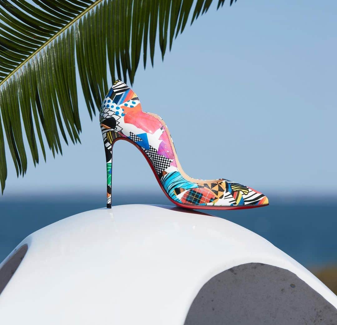 Saks Fifth Avenueのインスタグラム：「Transport yourself into a tropical state-of-mind with @louboutinworld's colorful and vibrant Hot Chick pump. #10022SHOE」