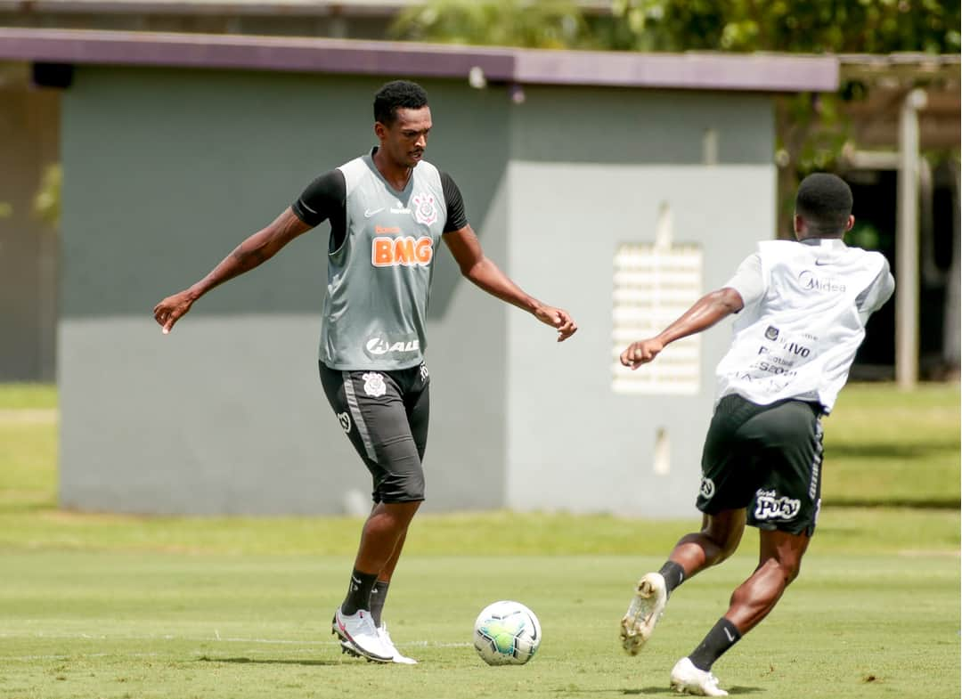 コリンチャンスさんのインスタグラム写真 - (コリンチャンスInstagram)「Hoje foi dia de trabalho tático no CT Dr. Joaquim Grava já de 👀 no Derby da próxima segunda-feira! Vamos, meu Corinthians! ⠀ ⠀ 📷 Rodrigo Coca/Ag. Corinthians⠀ ⠀ #VaiCorinthians #BMG #Nike #CorinthiansEPositivo #Matrix #Midea #Poty #Serasa #Orthopride #BrahmaNoBandoDeLoucos #CartãodeTodosCorinthians #AleCombustíveis #DoTerra #Hapvida #GaleraBET」1月17日 1時18分 - corinthians