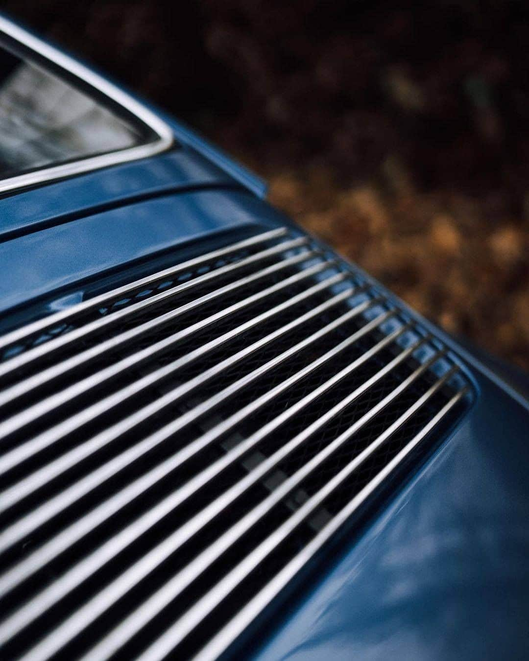 Porscheさんのインスタグラム写真 - (PorscheInstagram)「A trip to 1972 in Gemini Blue. (📸 @minarikd) #Porsche #PorscheMoment」1月17日 2時02分 - porsche