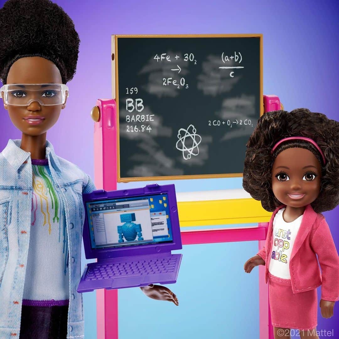 バービーのインスタグラム：「The future is theirs. 👩🏾‍💻💡 #Barbie is honored to partner with @BlackGirlsCODE – a non-profit organization that brings tech education to young girls of color. Together, we can continue to break down barriers for girls, and inspire the next generation of #STEAM leaders to realize their limitless potential.」
