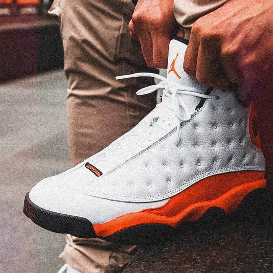 shoes ????のインスタグラム：「Anyone cop the Air Jordan 13 “Starfish” today?👇🔸This is another colourful drop from @jumpman23 in 2021.   #sneakernews #nicekicks #kicksonfire #highsnobiety #hypebeast #sneakers #complexsneakers #supreme #yeezy #jordan1」