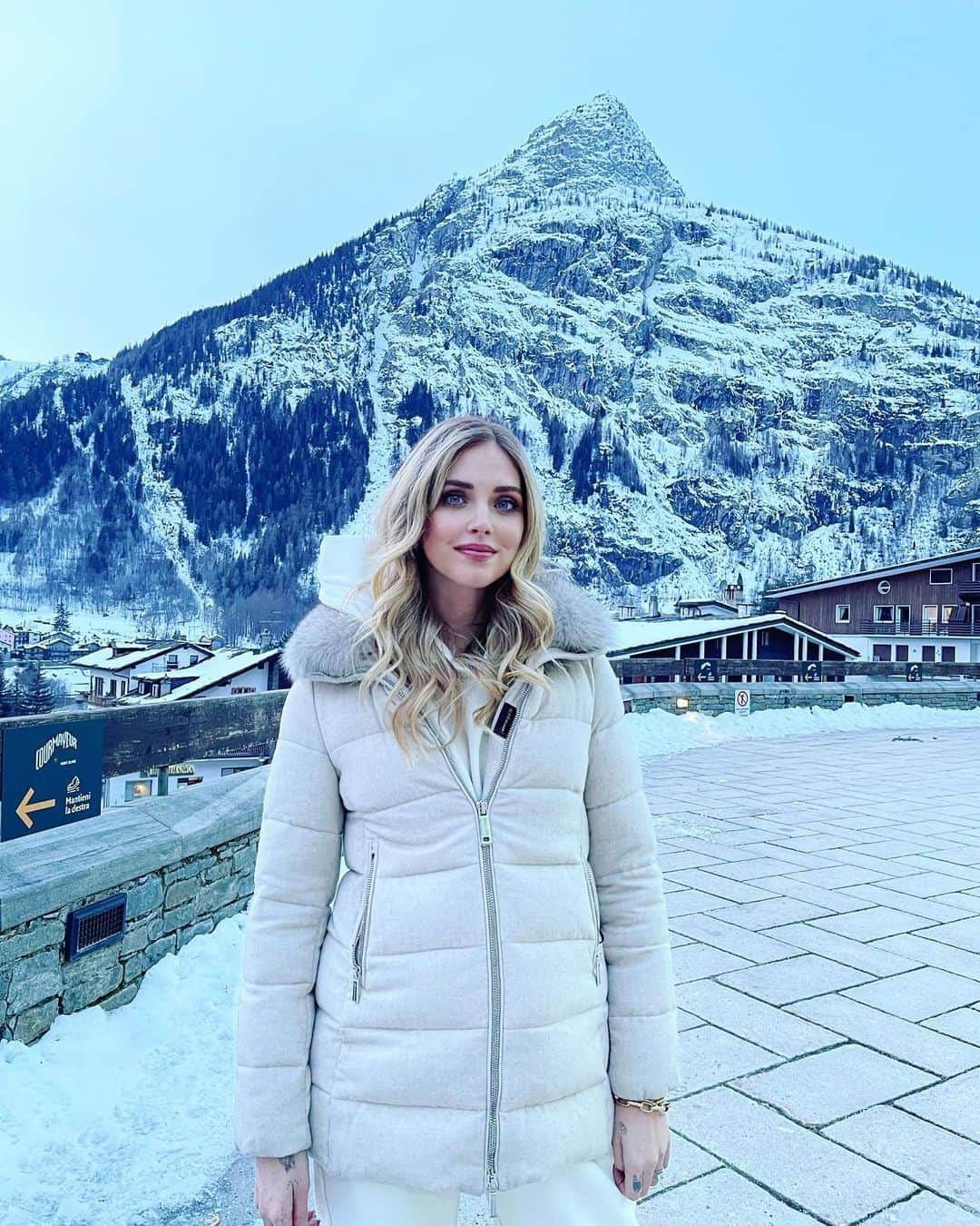 キアラ・フェラーニさんのインスタグラム写真 - (キアラ・フェラーニInstagram)「Mountains ❤️」1月17日 2時26分 - chiaraferragni