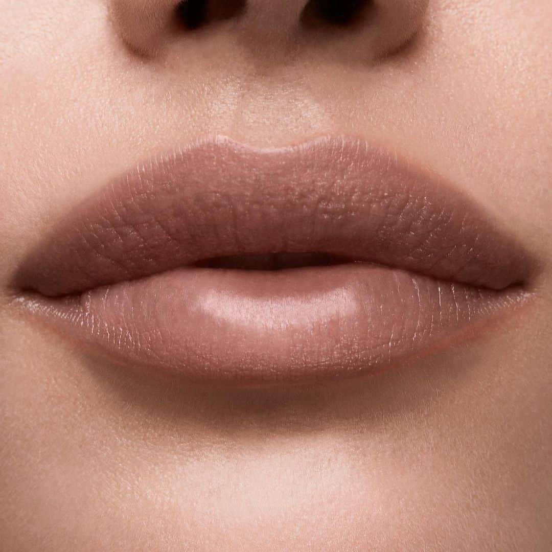 Stila Cosmeticsさんのインスタグラム写真 - (Stila CosmeticsInstagram)「BELLEZZA  This new warm nude shade is the perfect neutral you’ve been looking for. Shop & Try on now at StilaCosmetics.com #stayallday」1月17日 3時17分 - stilacosmetics